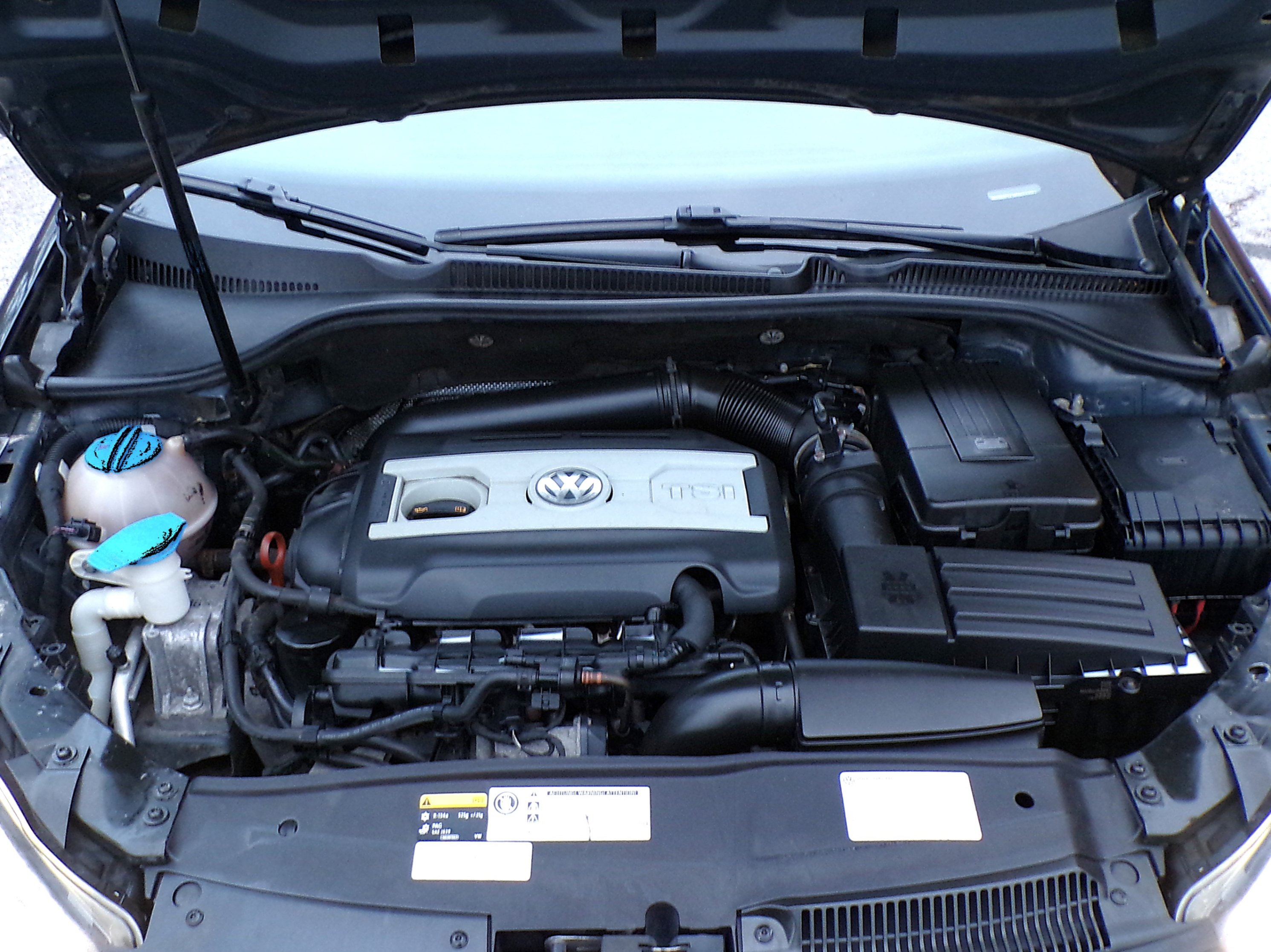 /autogallery/2013-Volkswagen-GolfGTI-6272244331752146.jpg