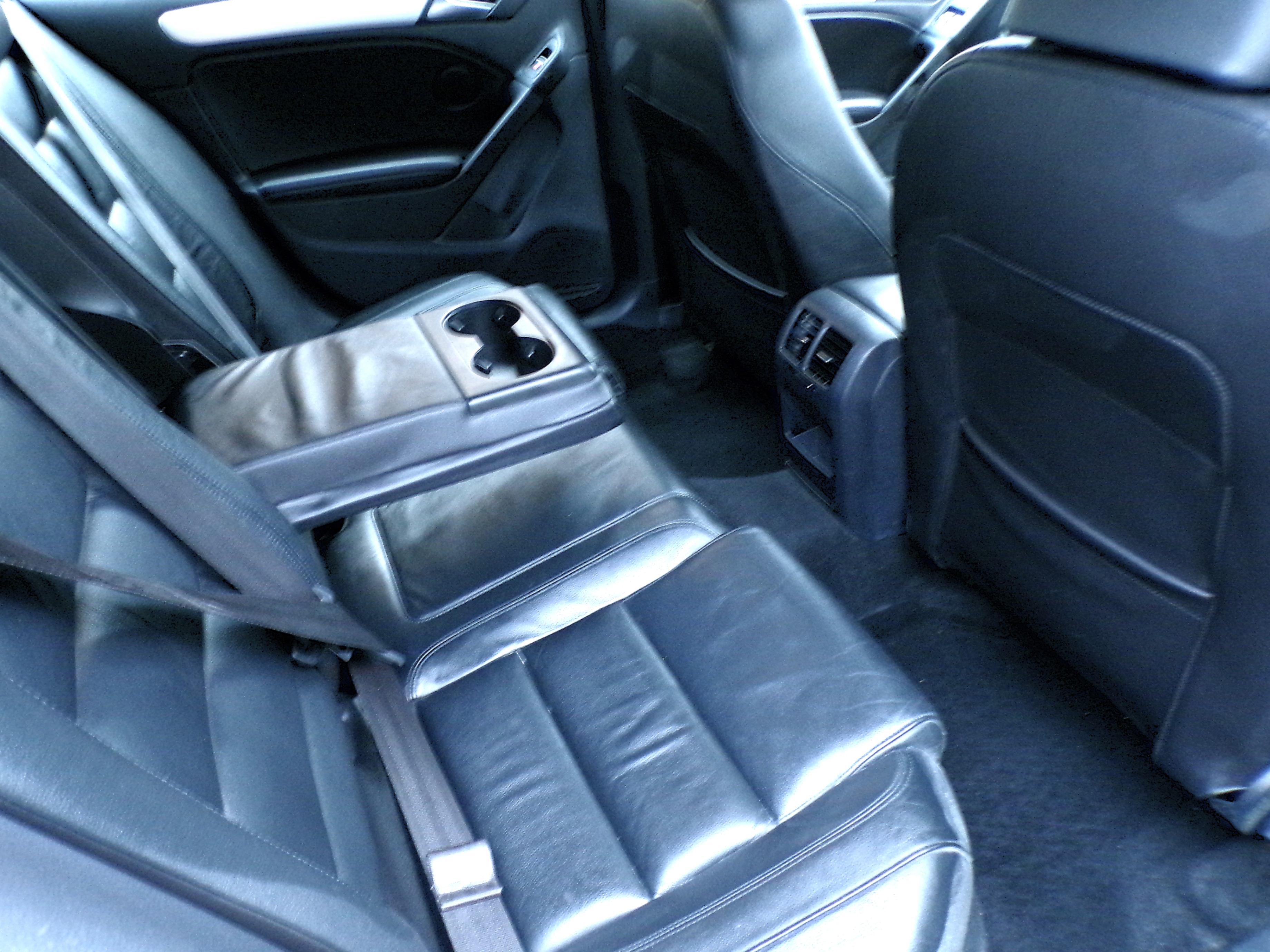/autogallery/2013-Volkswagen-GolfGTI-759618325922639.jpg