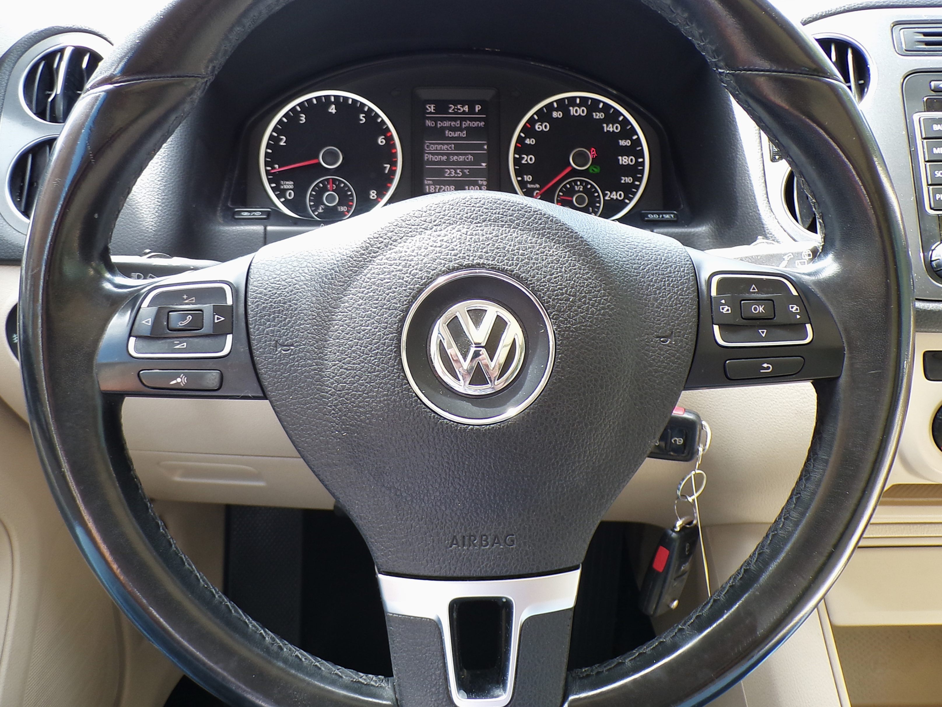 /autogallery/2013-Volkswagen-Tiguan-5074463519637056.jpg