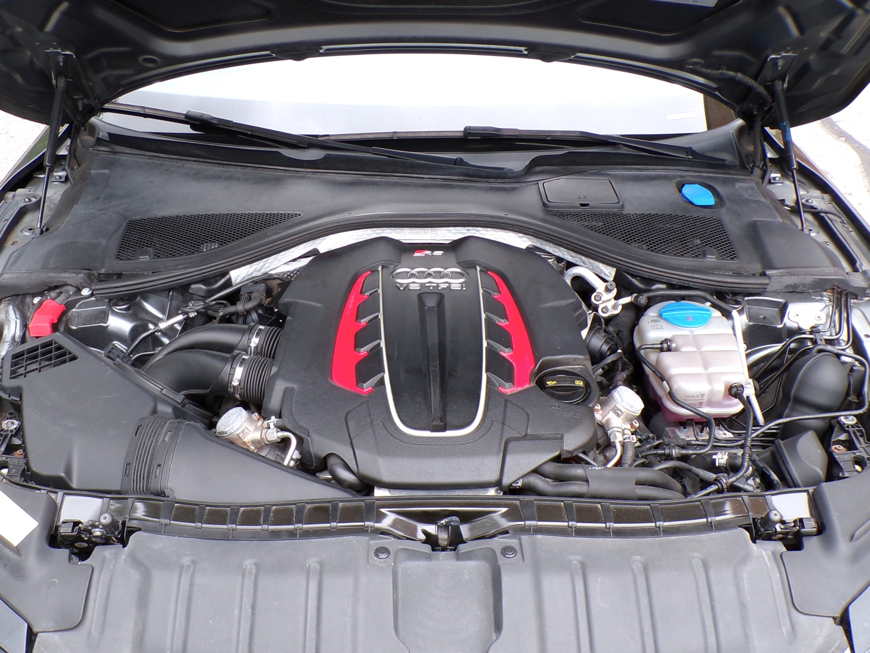/autogallery/2014-Audi-RS7-2947892983444198.jpg
