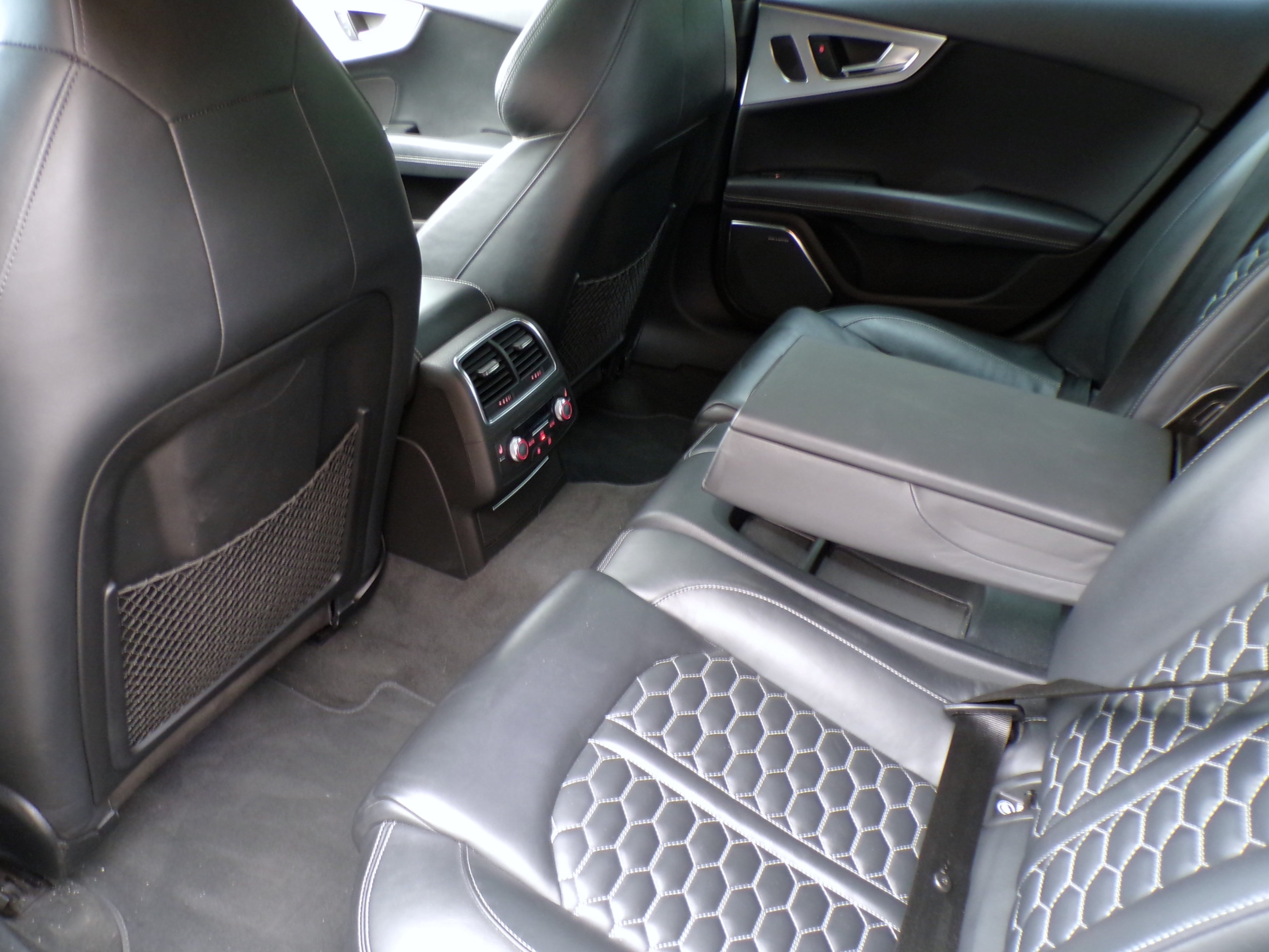 /autogallery/2014-Audi-RS7-6429157835664241.jpg