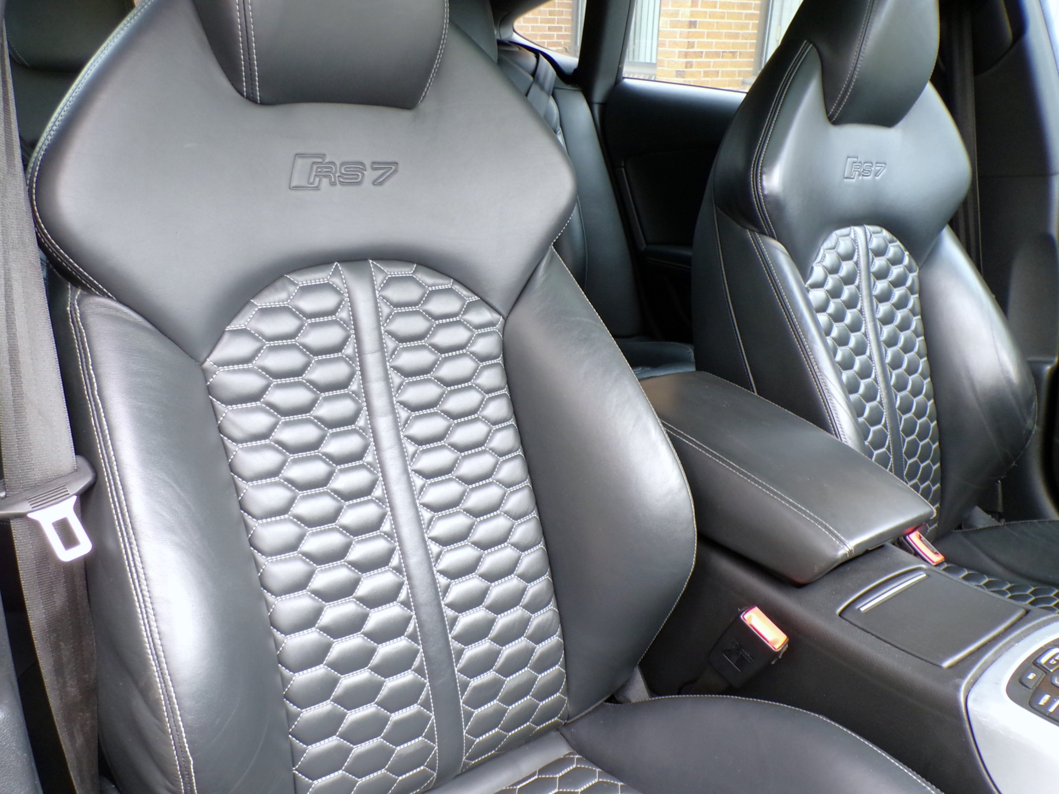 /autogallery/2014-Audi-RS7-8894517569691722.jpg