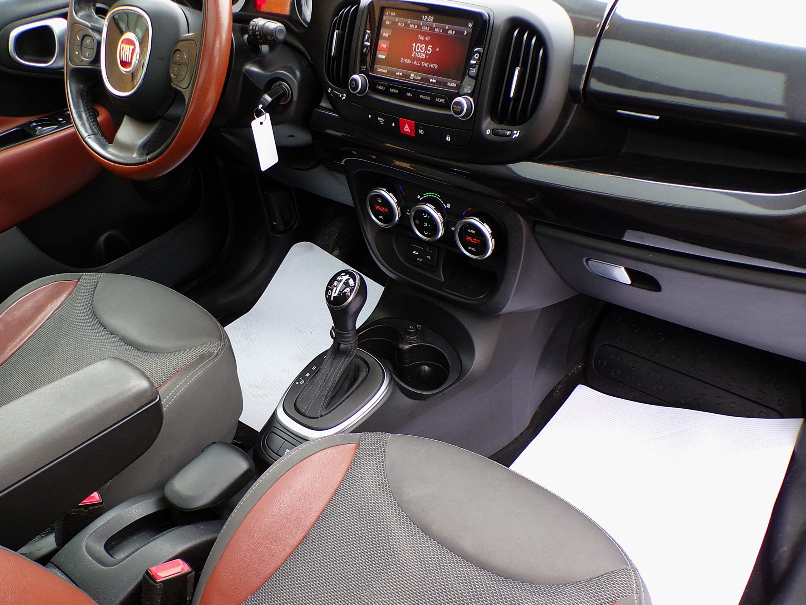 /autogallery/2014-Fiat-500L-6224997600514615.jpg