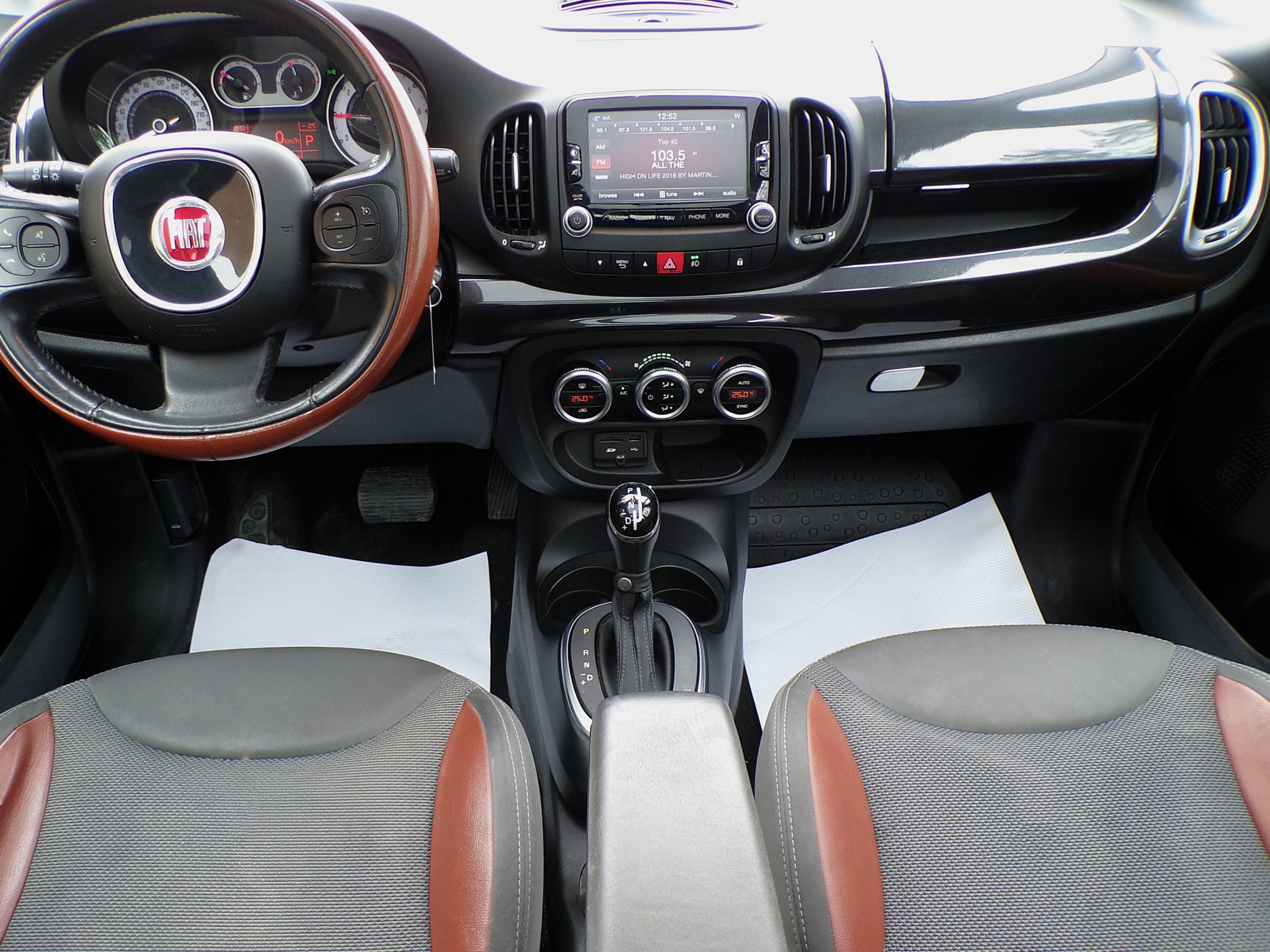 /autogallery/2014-Fiat-500L-8190149561184485.jpg