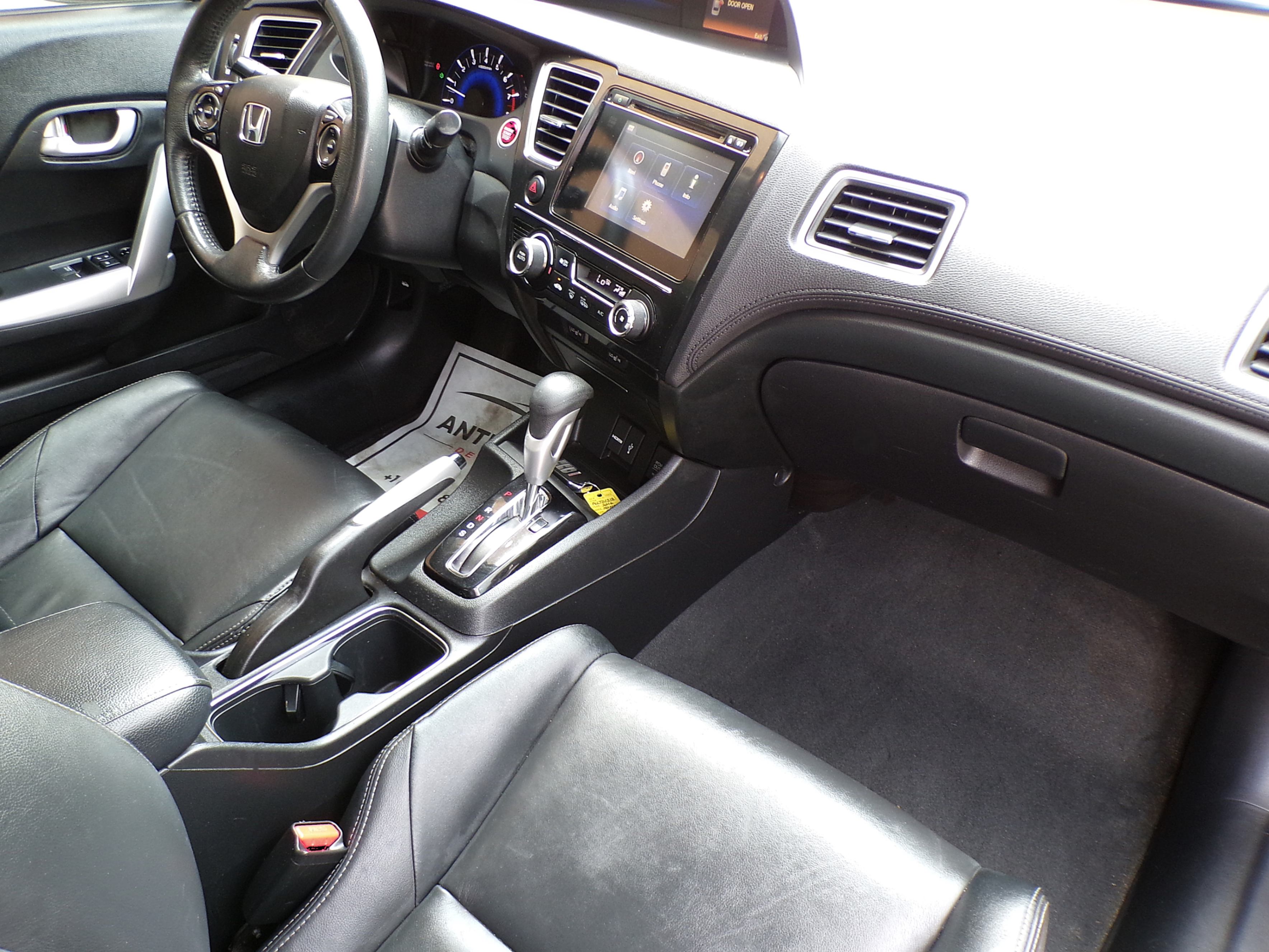 /autogallery/2014-Honda-Civic-03472489088487607.jpg