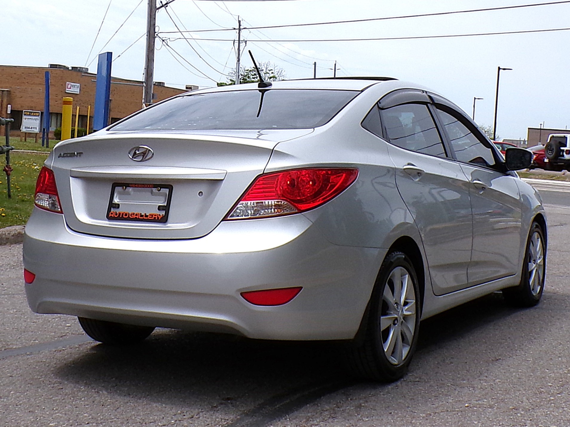 /autogallery/2014-Hyundai-Accent-4092422154717492.jpg