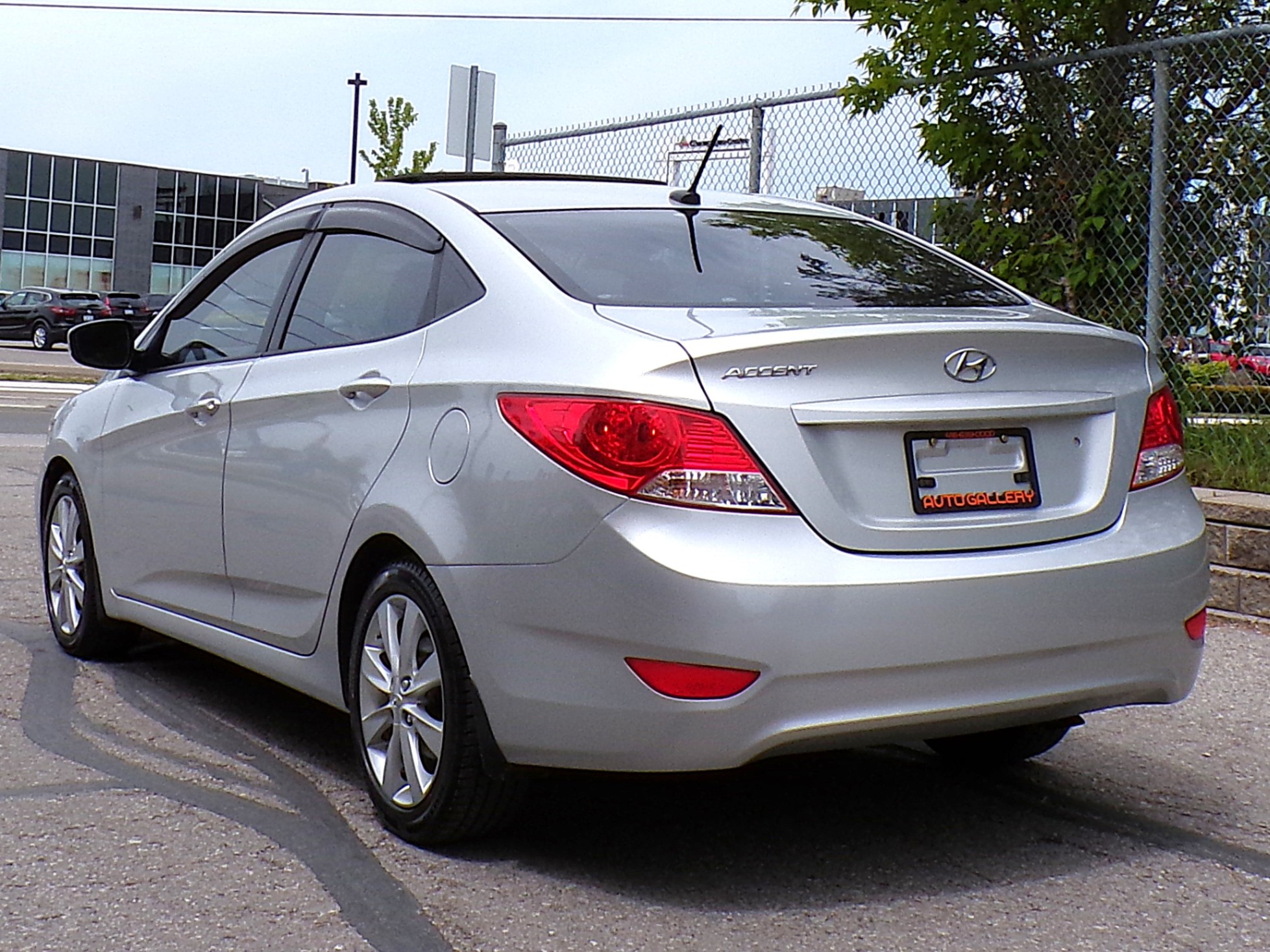 /autogallery/2014-Hyundai-Accent-5576321110327374.jpg