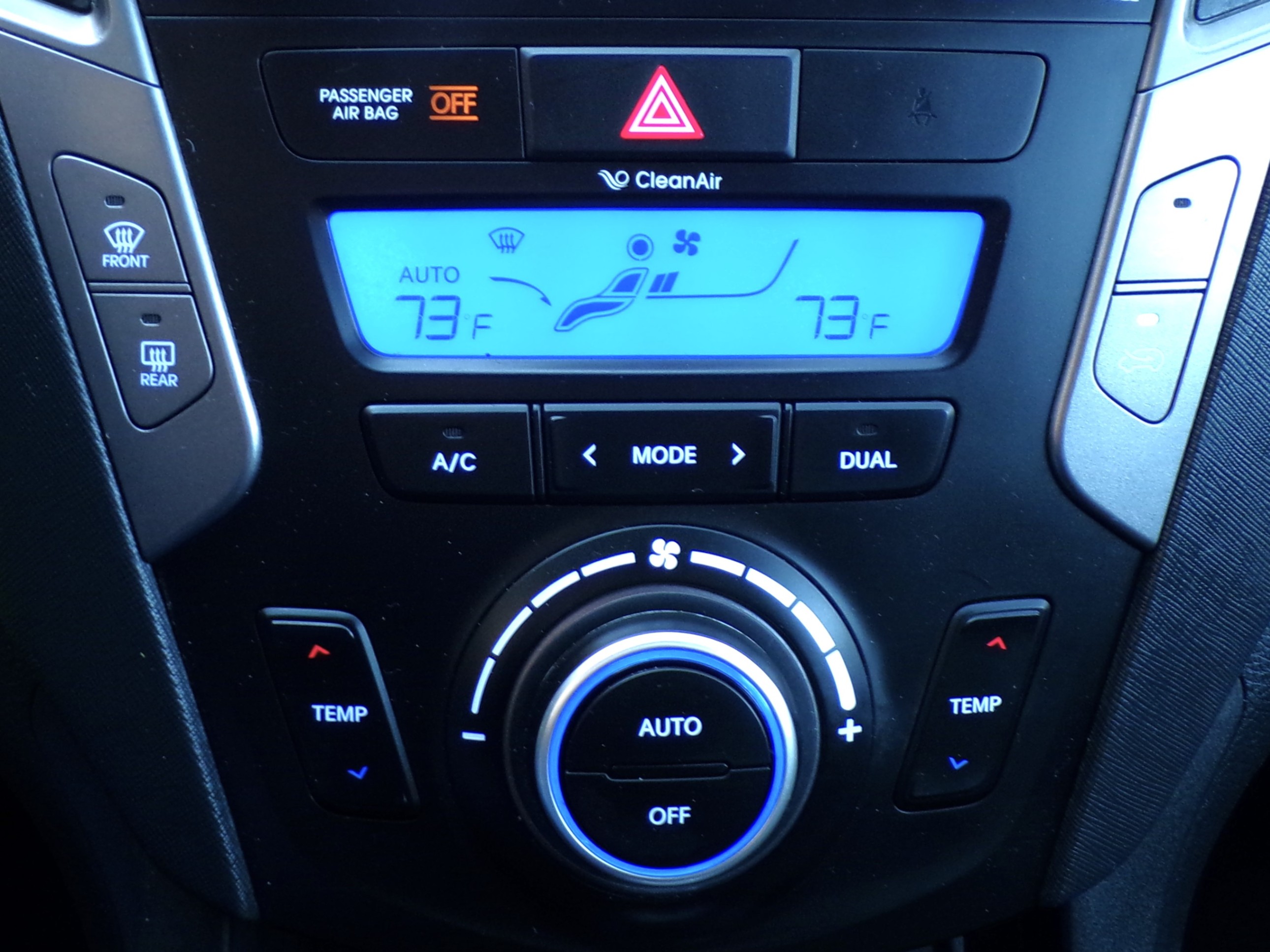 /autogallery/2014-Hyundai-SantaFe-06844060086551851.jpg