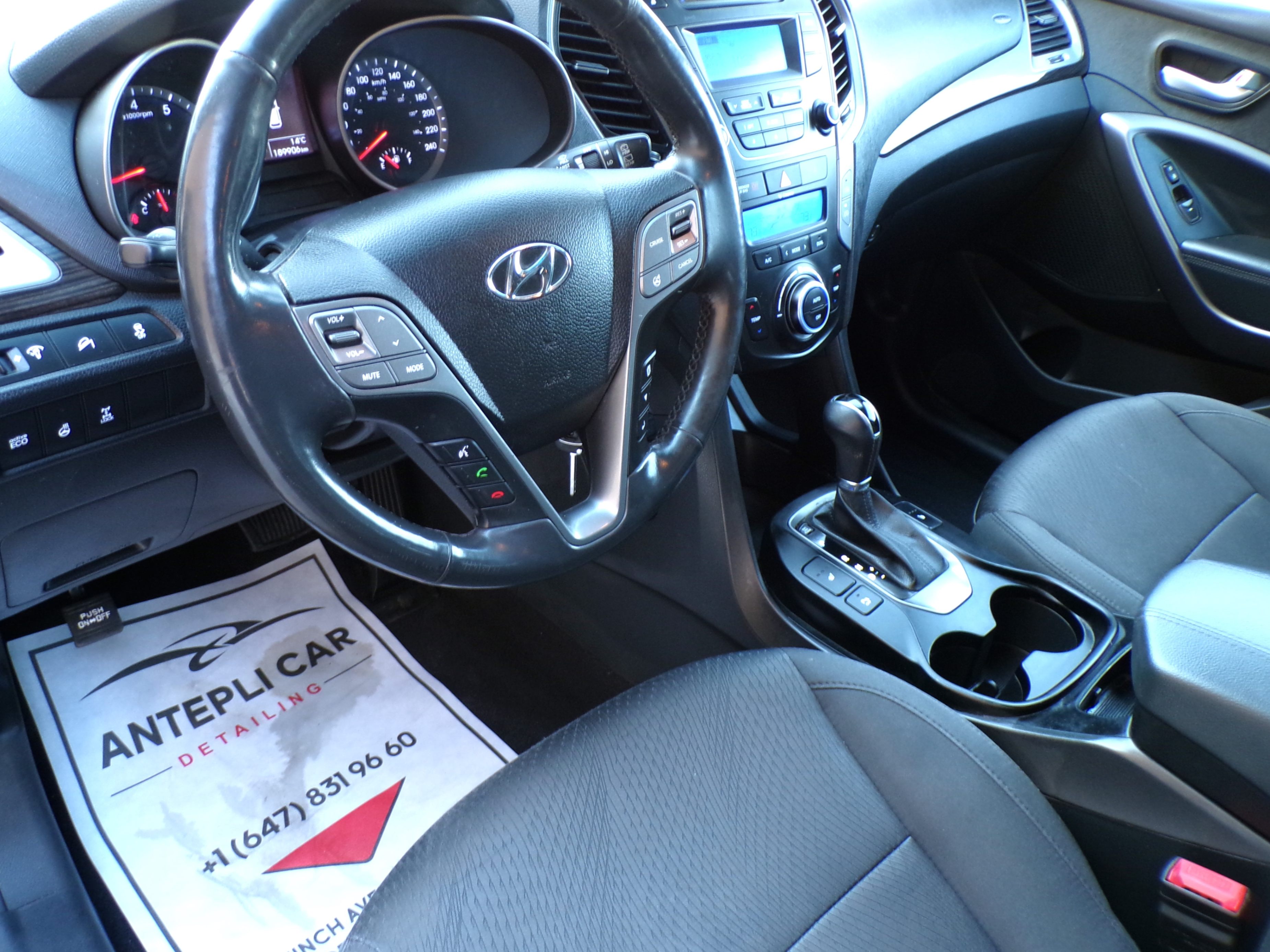 /autogallery/2014-Hyundai-SantaFe-8681470982732145.jpg