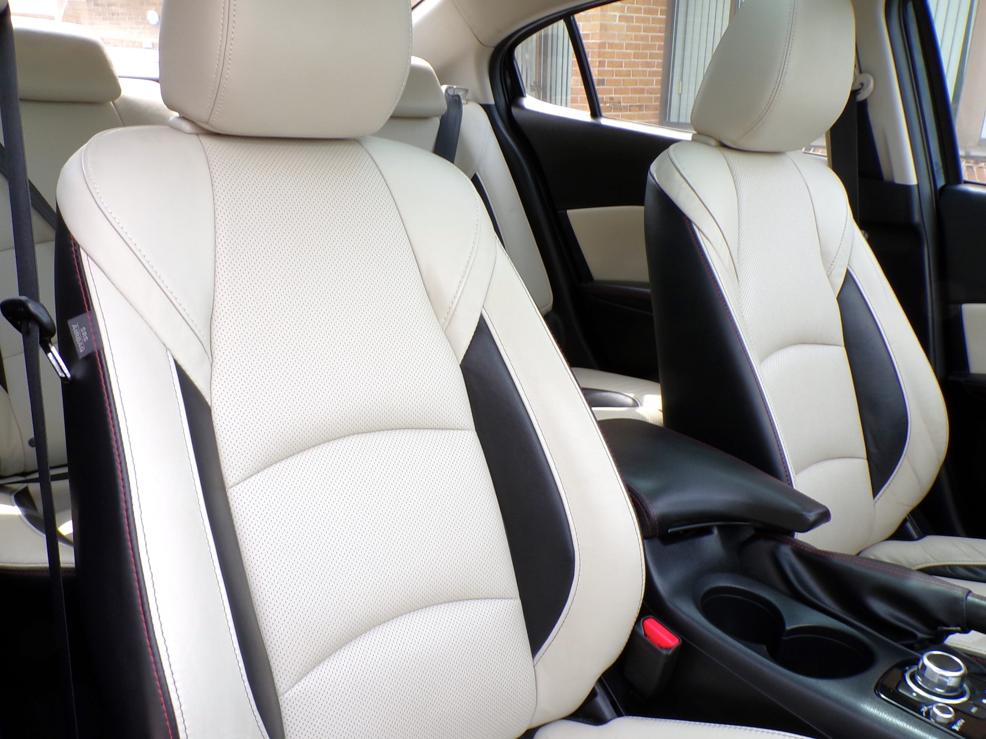 /autogallery/2014-Mazda-Mazda3-8989789443950469.jpg