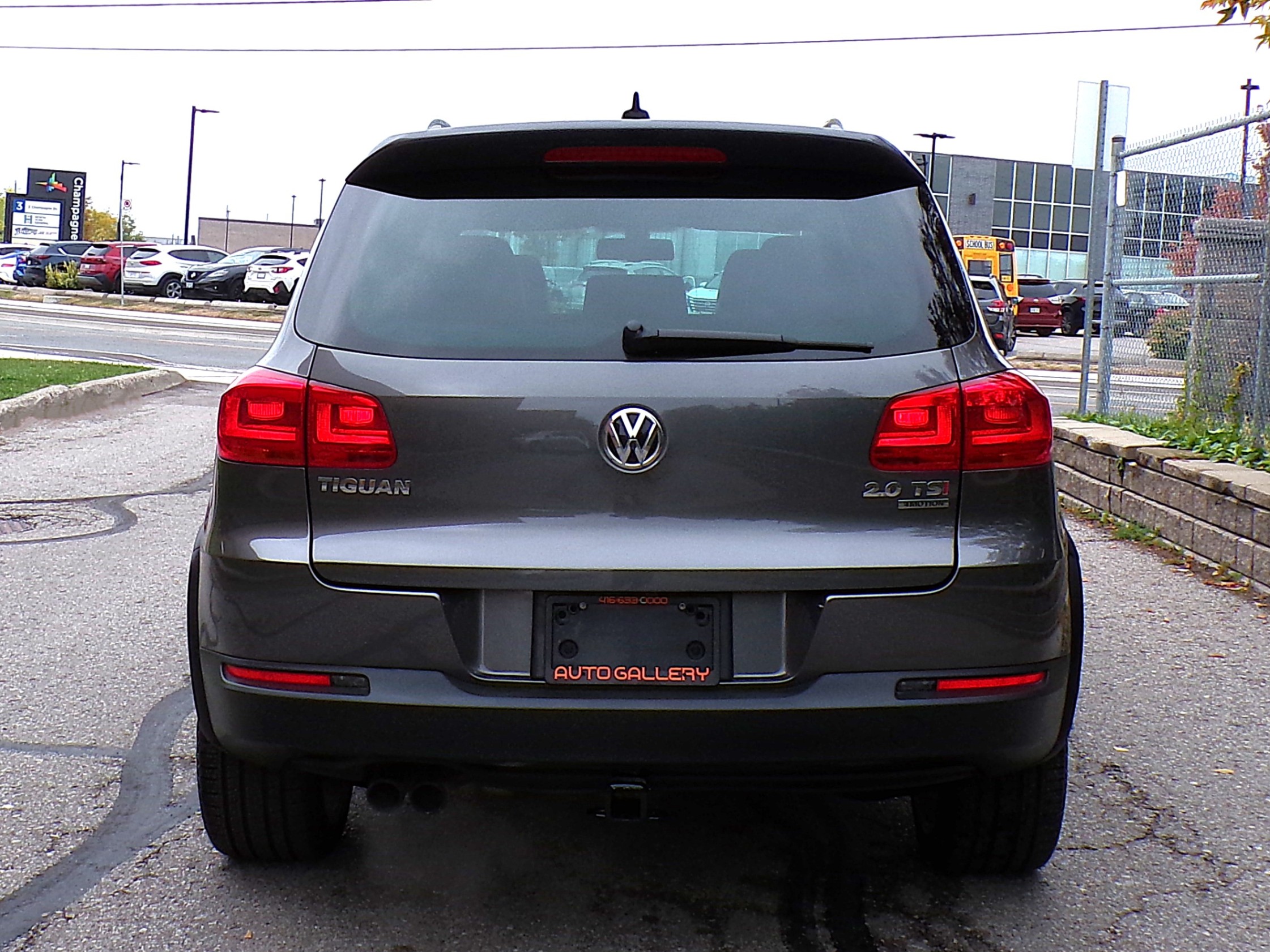 /autogallery/2014-Volkswagen-Tiguan-24236457772211373.jpg