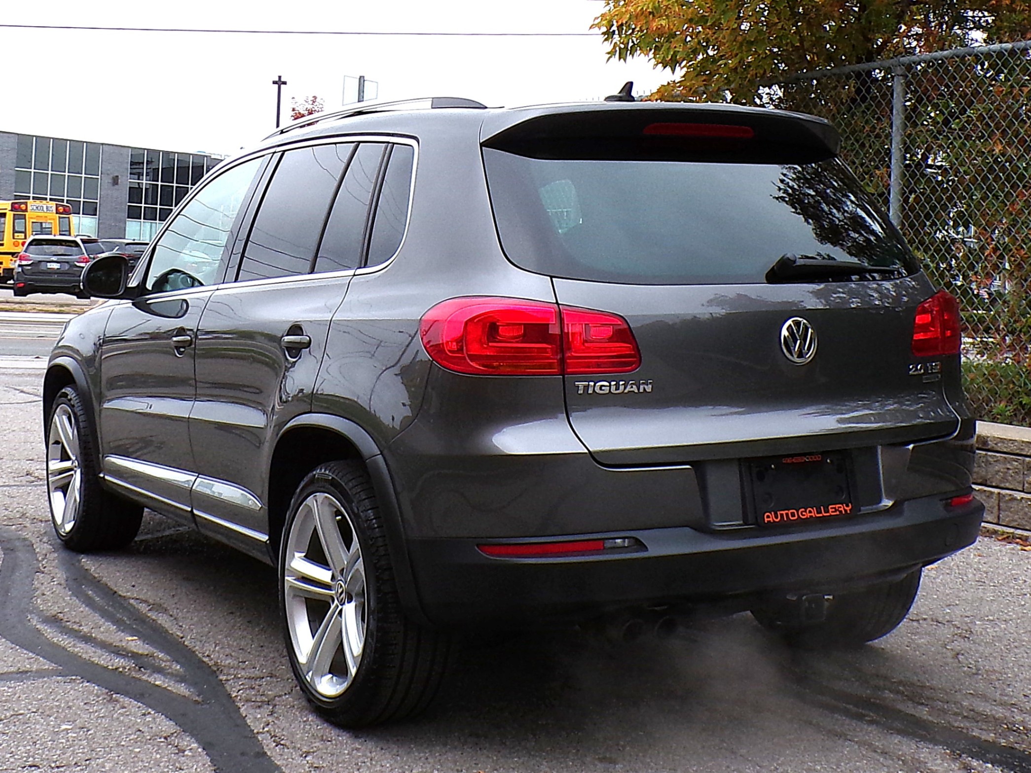 /autogallery/2014-Volkswagen-Tiguan-9186296296694887.jpg