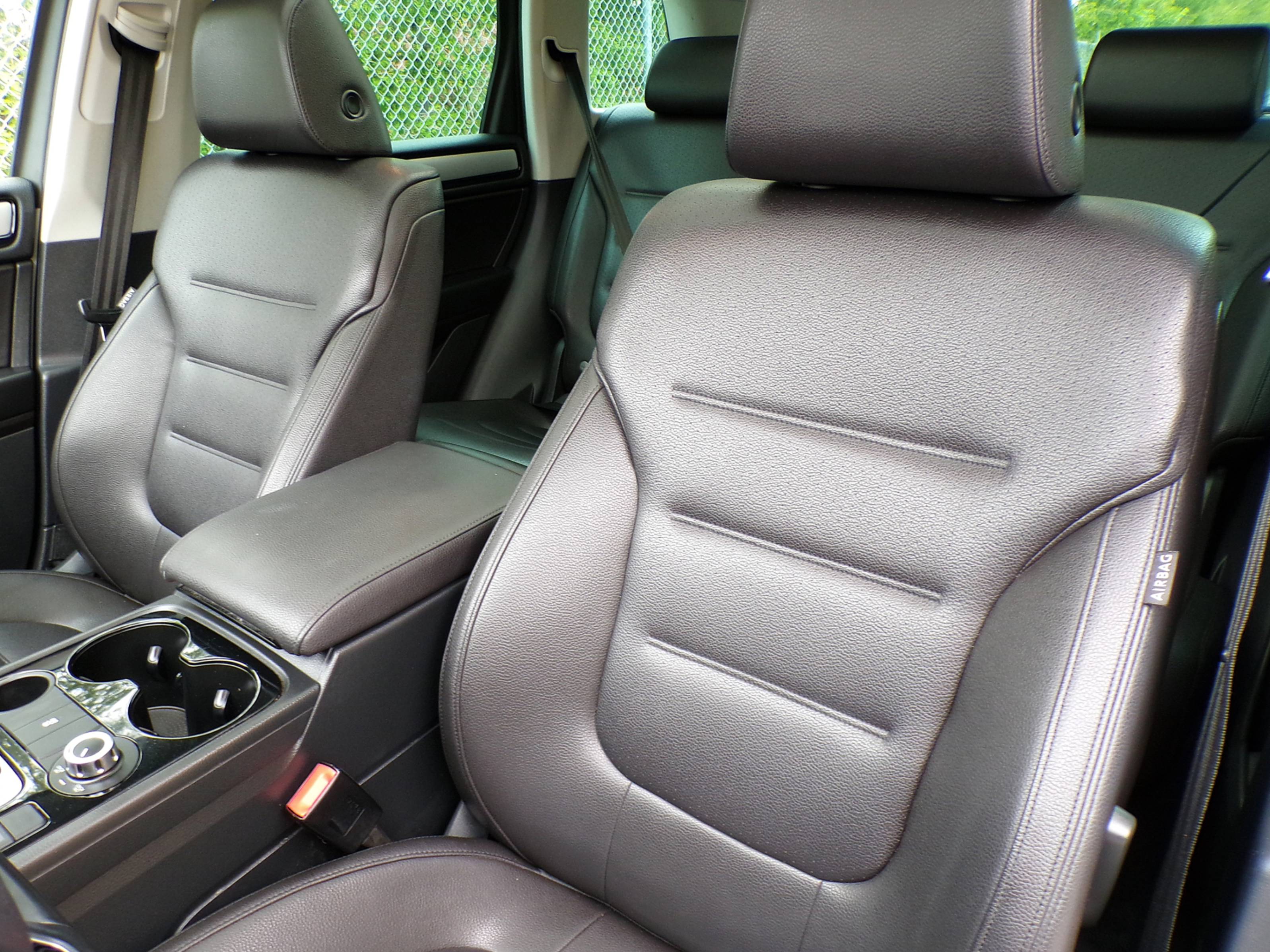 /autogallery/2014-Volkswagen-Touareg-3783761162796355.jpg