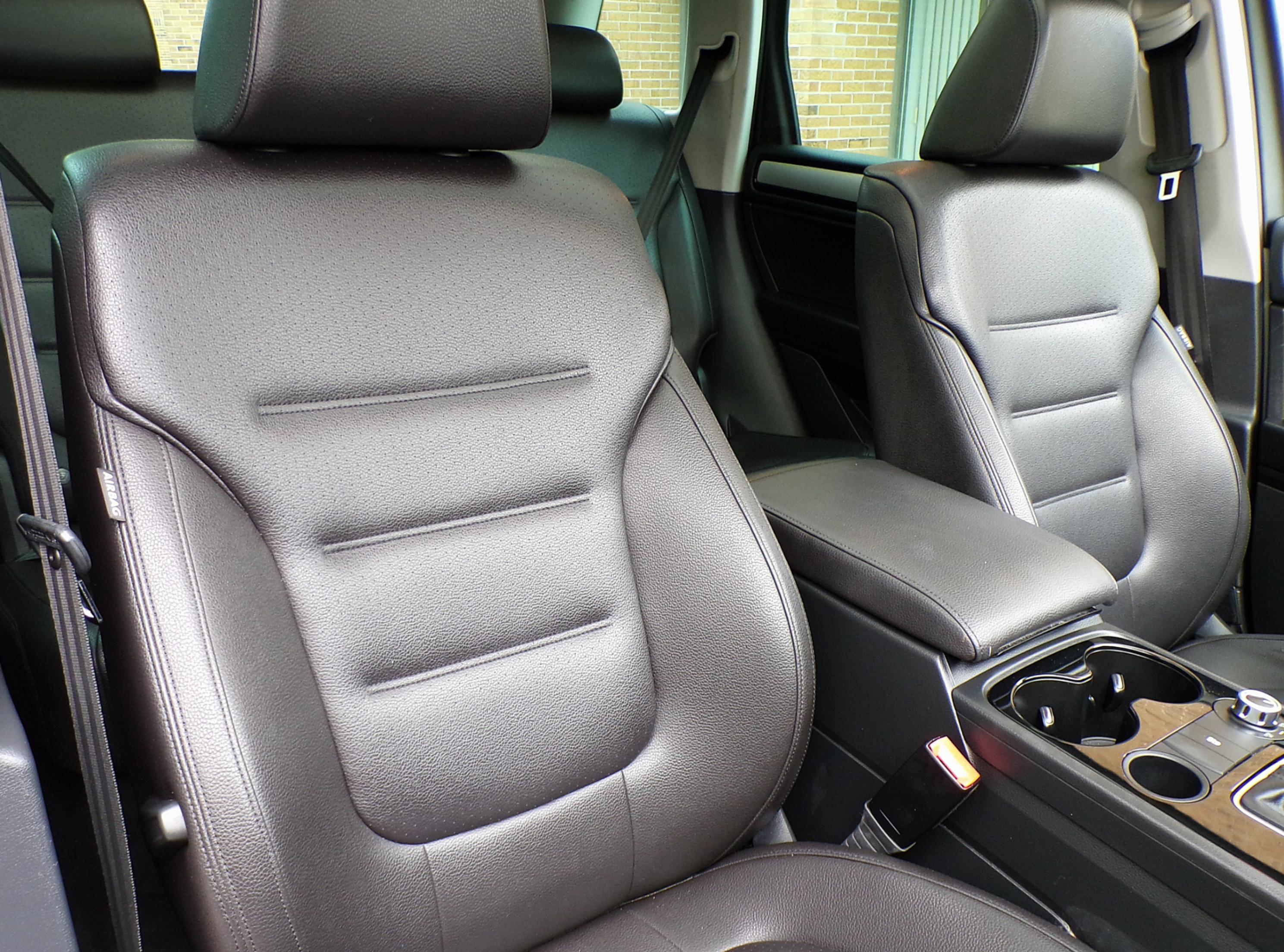 /autogallery/2014-Volkswagen-Touareg-5080357479719102.jpg