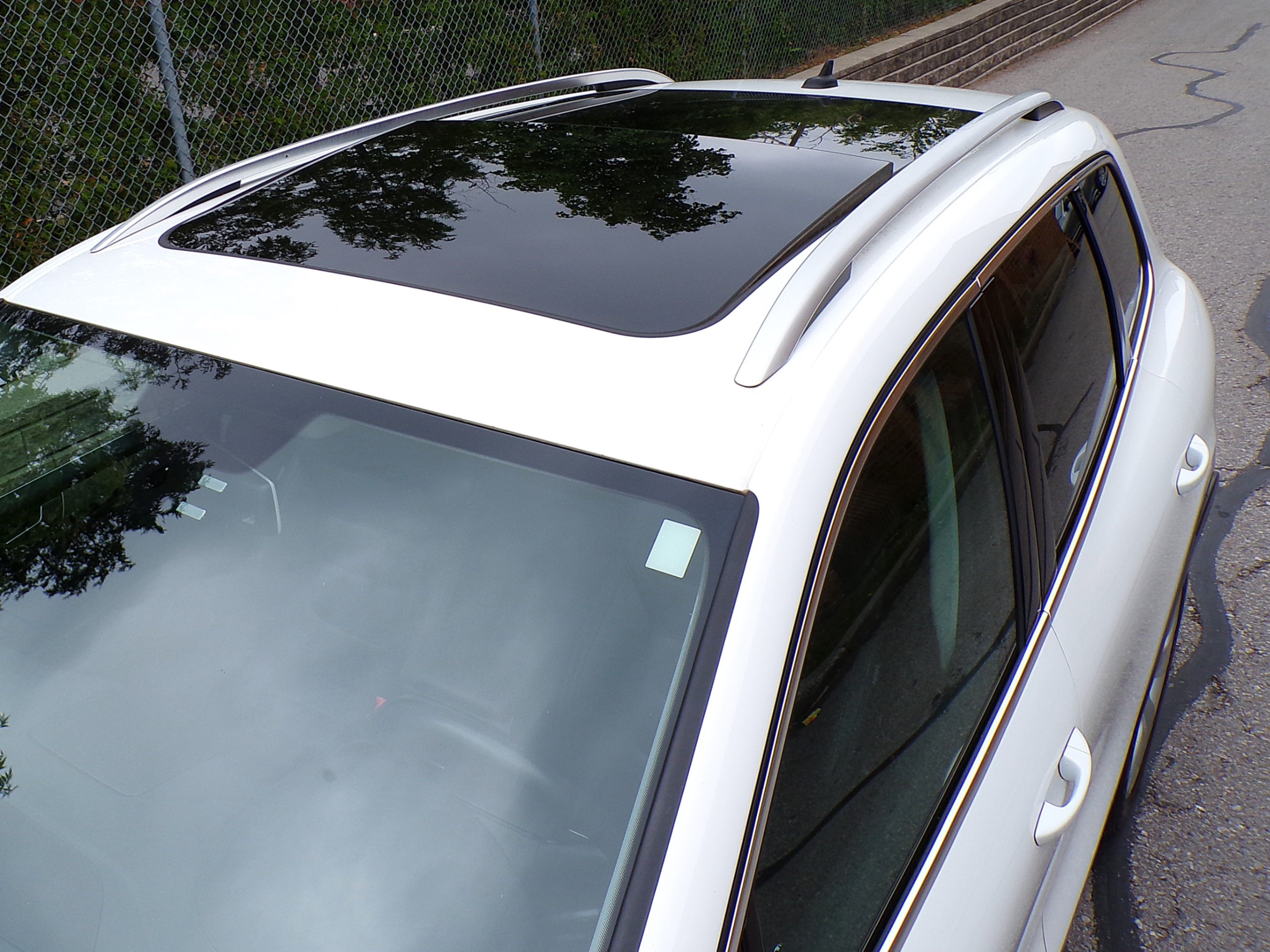 /autogallery/2014-Volkswagen-Touareg-9081971995028129.jpg