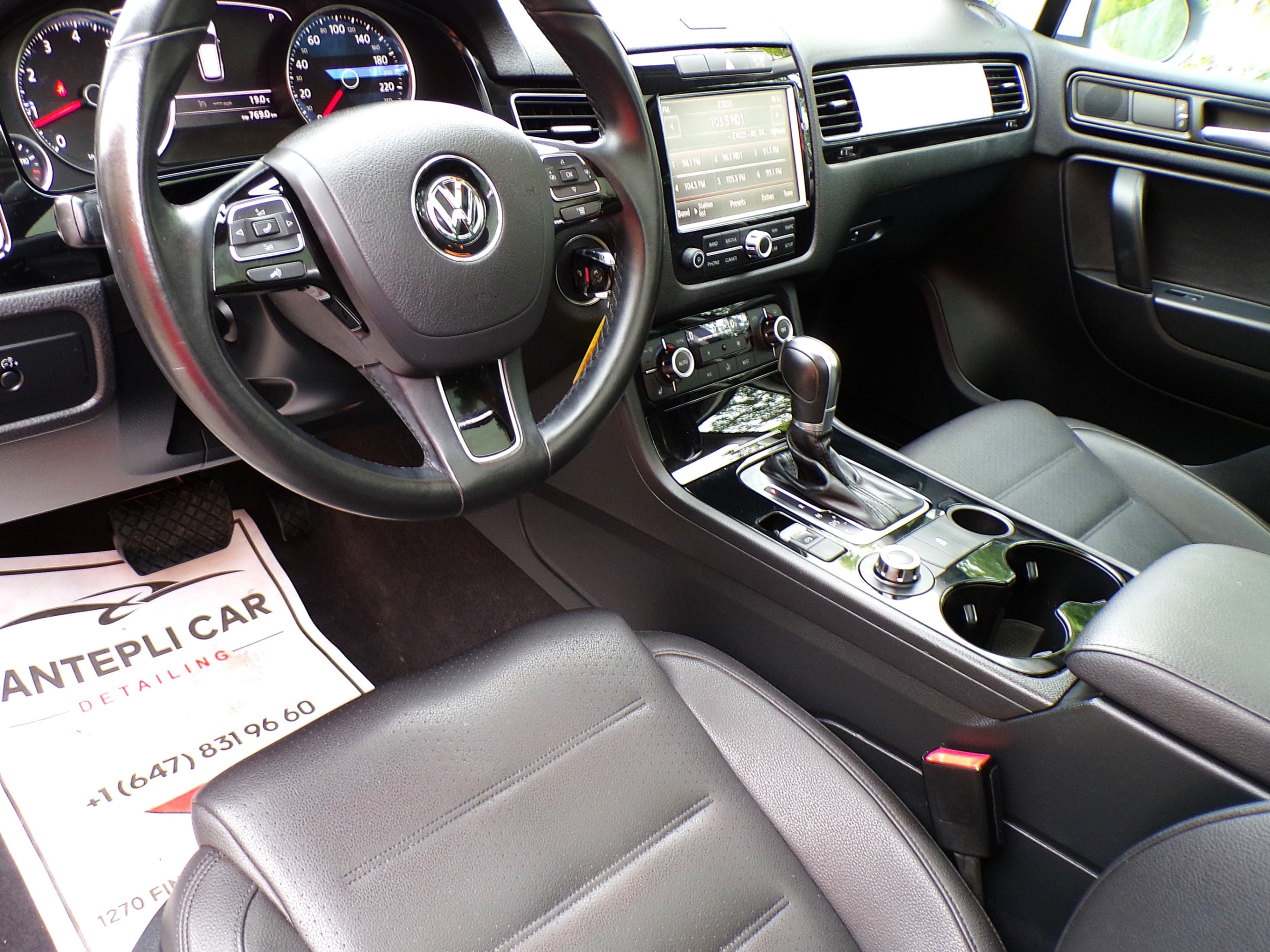 /autogallery/2014-Volkswagen-Touareg-9195067169045477.jpg