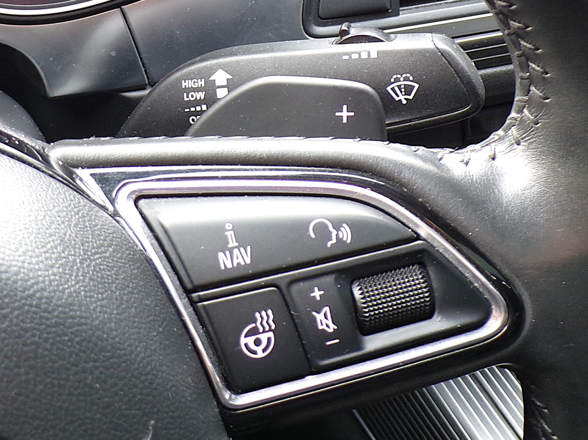 /autogallery/2015-Audi-A6-055032698676890535.jpg