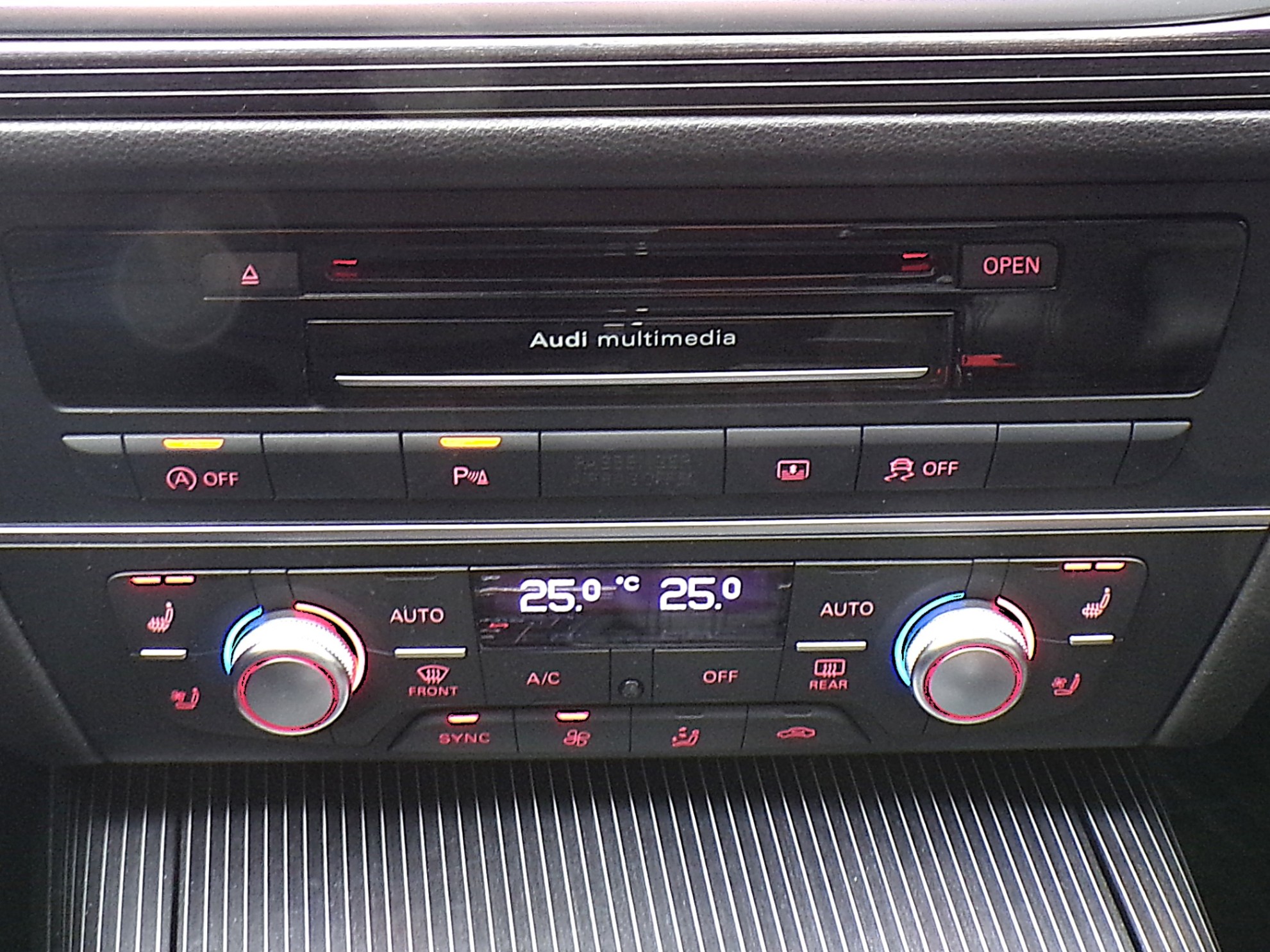 /autogallery/2015-Audi-A6-3327576118737432.jpg