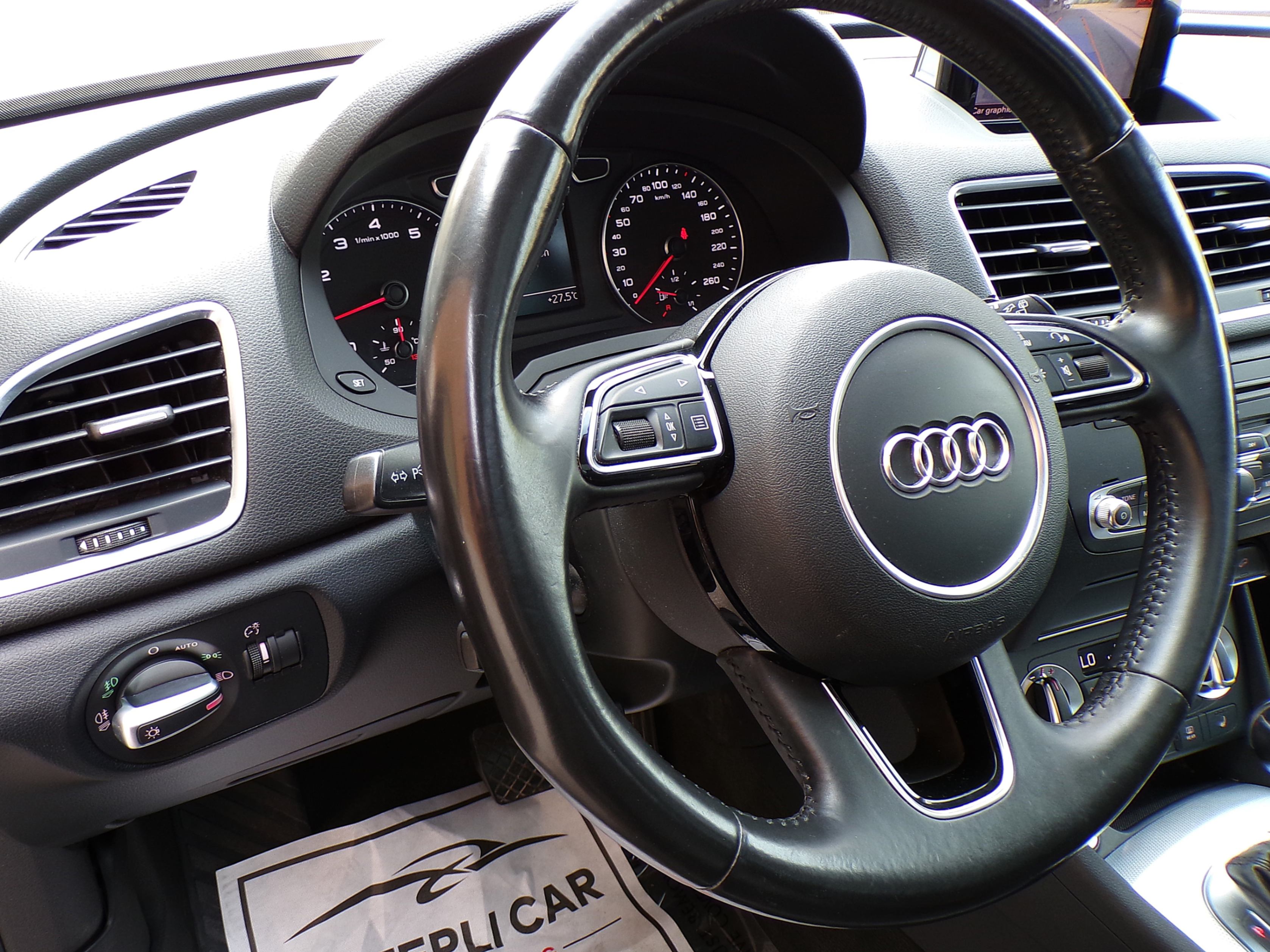 /autogallery/2015-Audi-Q3-13883049181973028.jpg