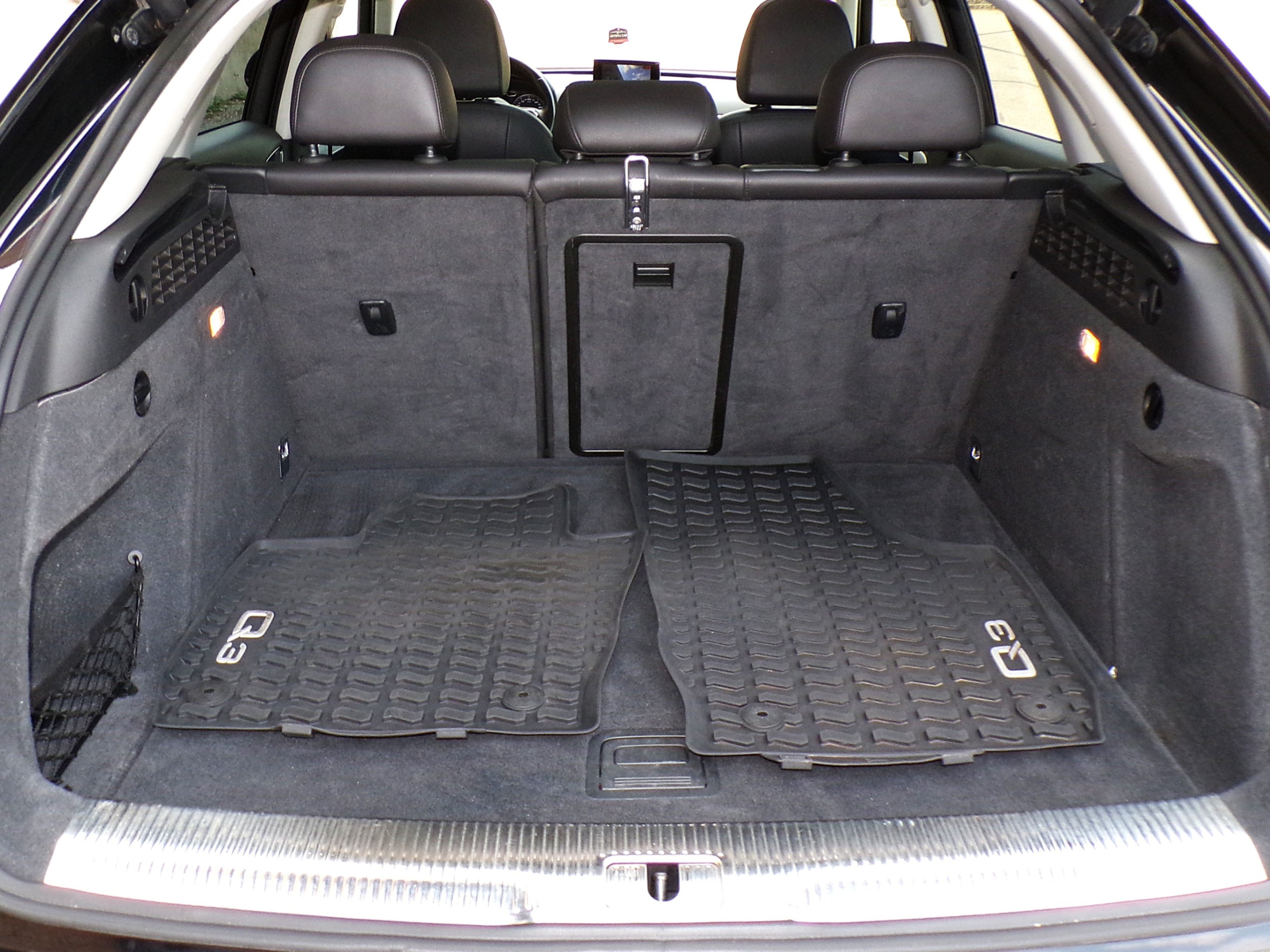 /autogallery/2015-Audi-Q3-25565068078486375.jpg