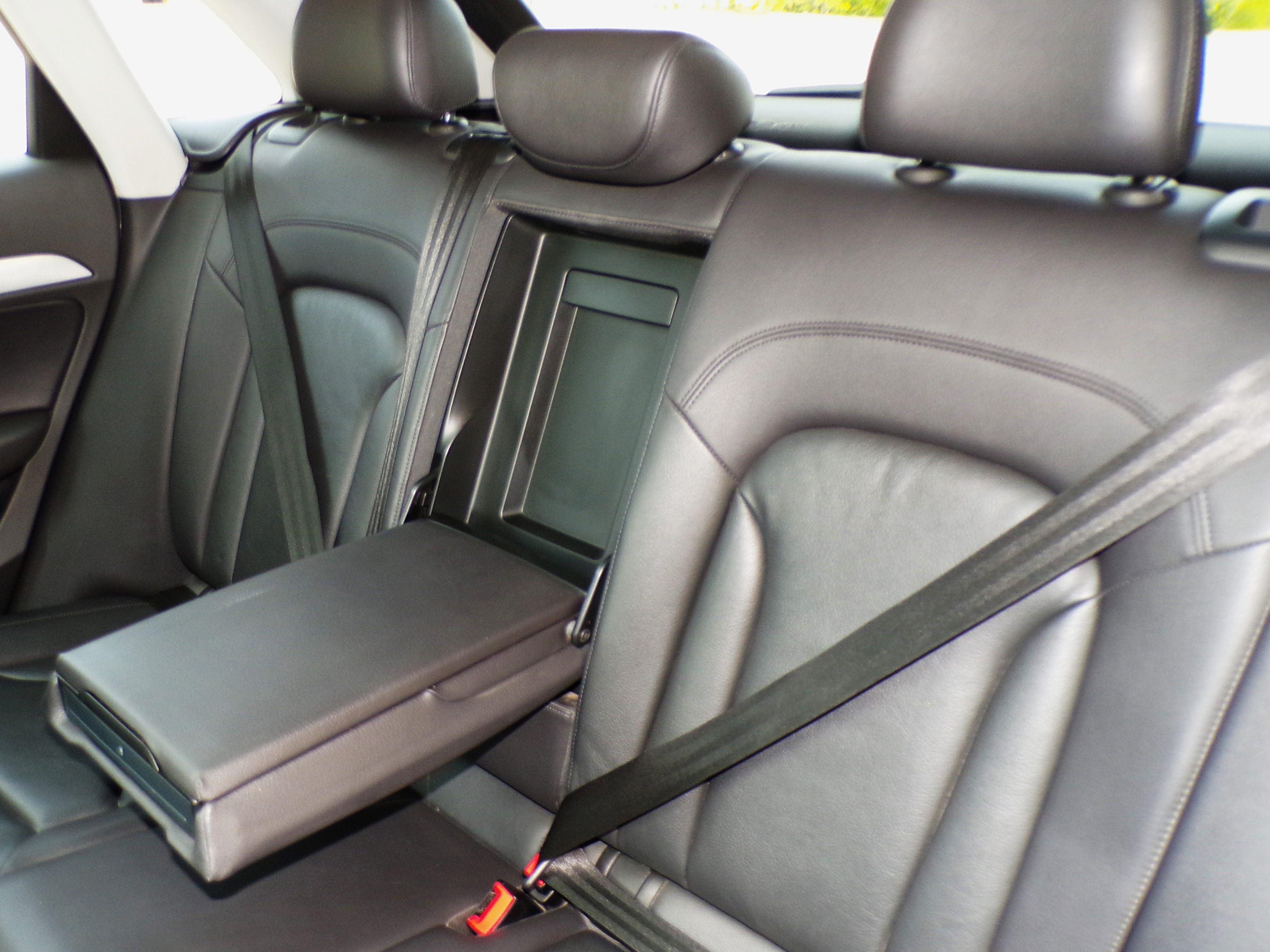 /autogallery/2015-Audi-Q3-7973904974413188.jpg