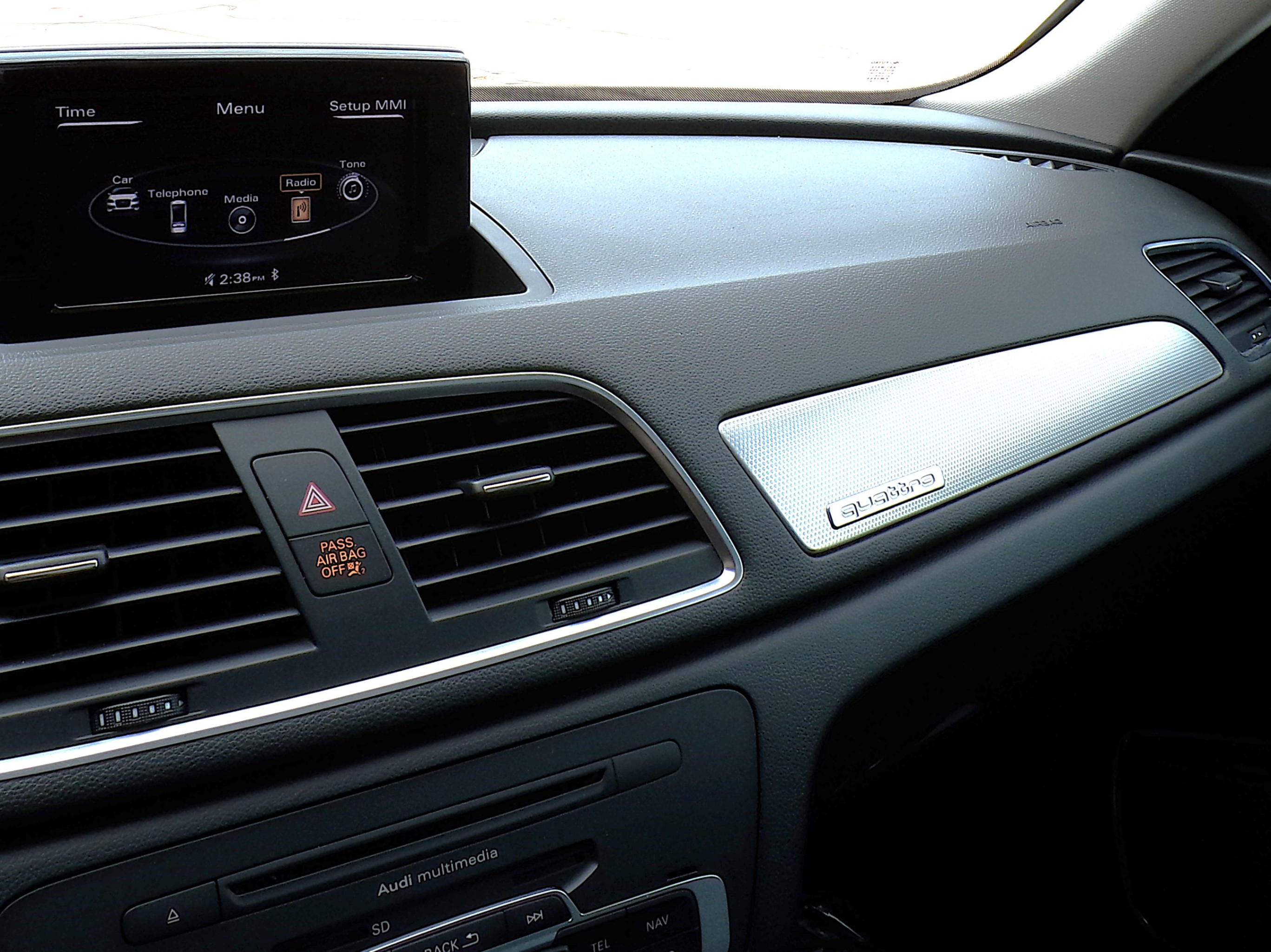 /autogallery/2015-Audi-Q3-8150636602946226.jpg