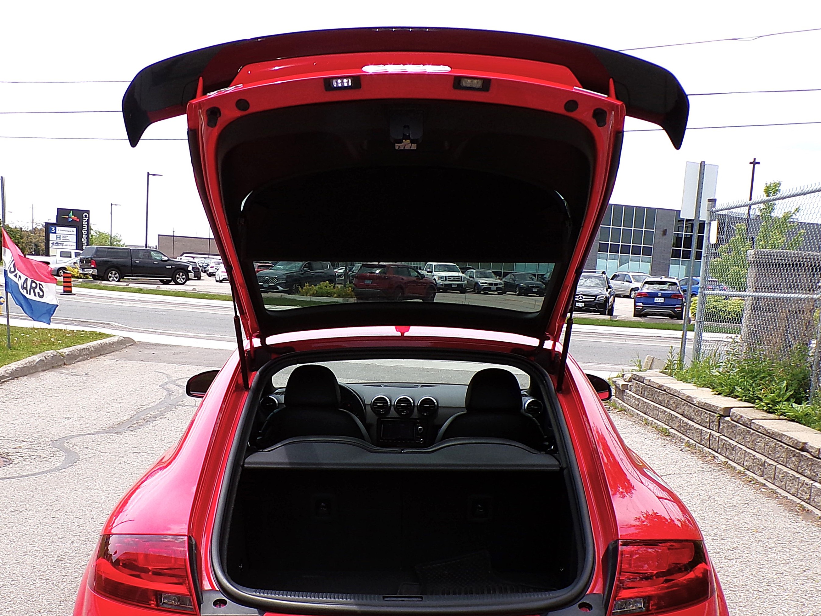 /autogallery/2015-Audi-TT-06660669994026258.jpg