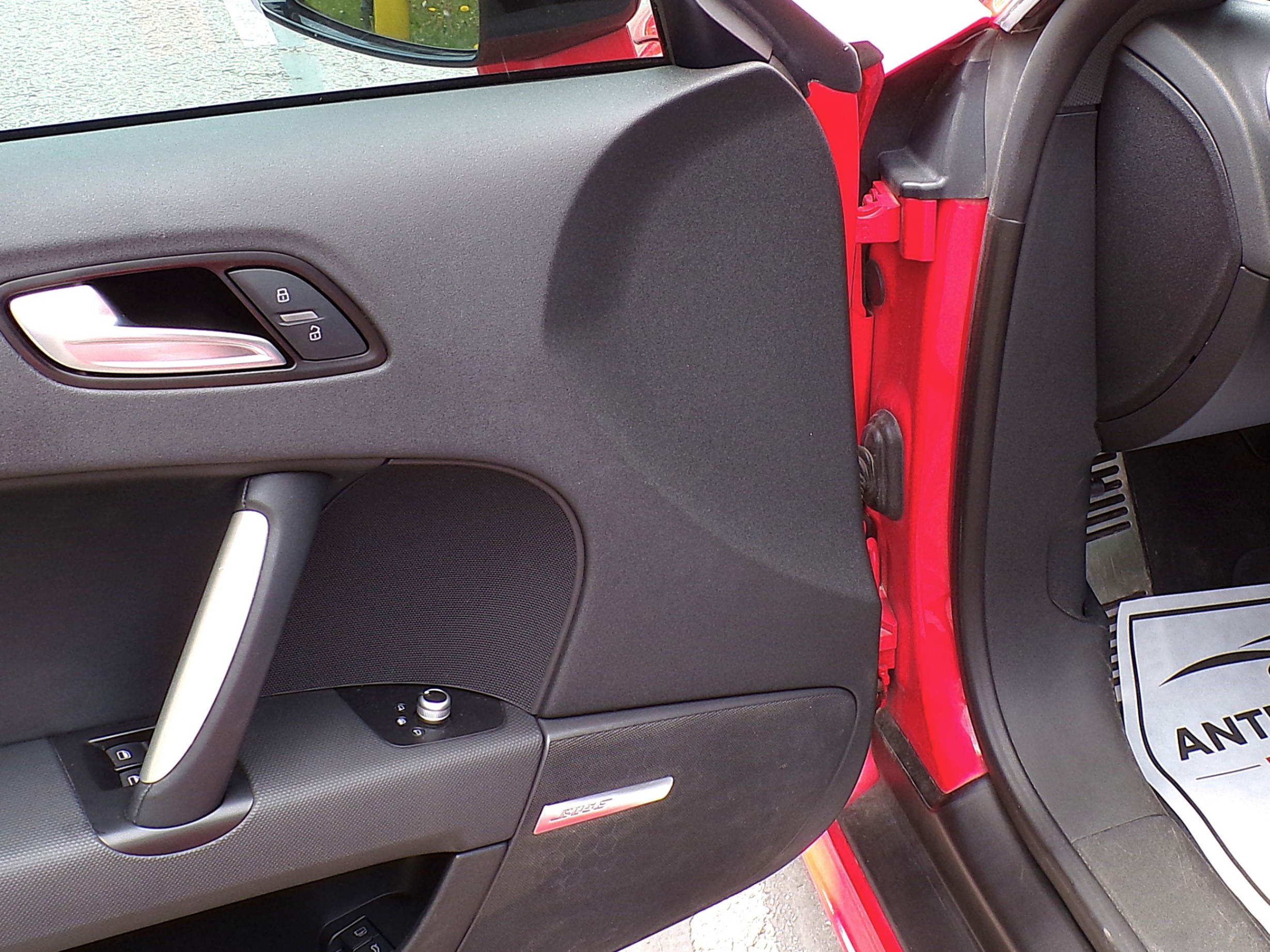 /autogallery/2015-Audi-TT-44980745062645155.jpg