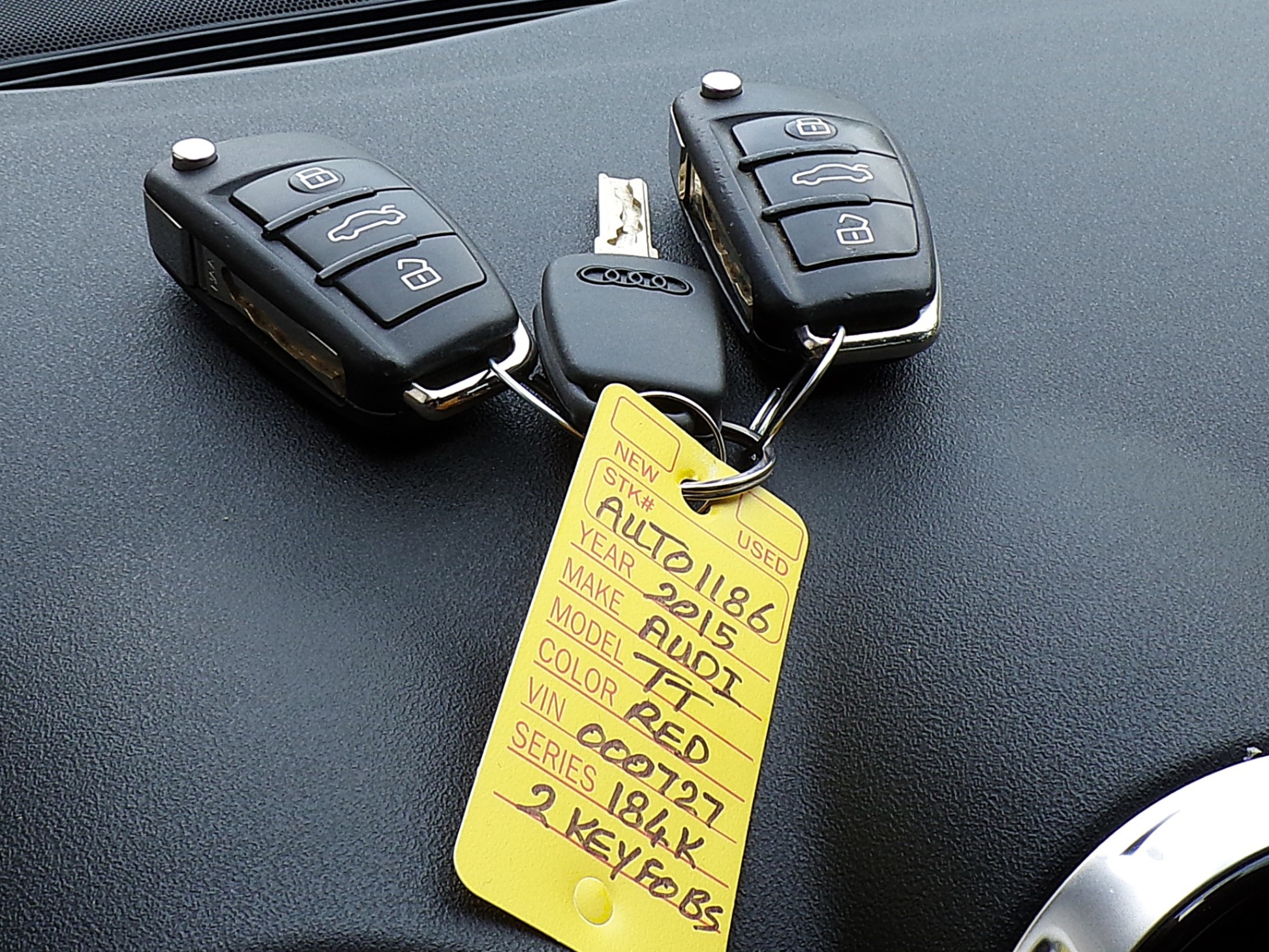 /autogallery/2015-Audi-TT-6074110969748439.jpg