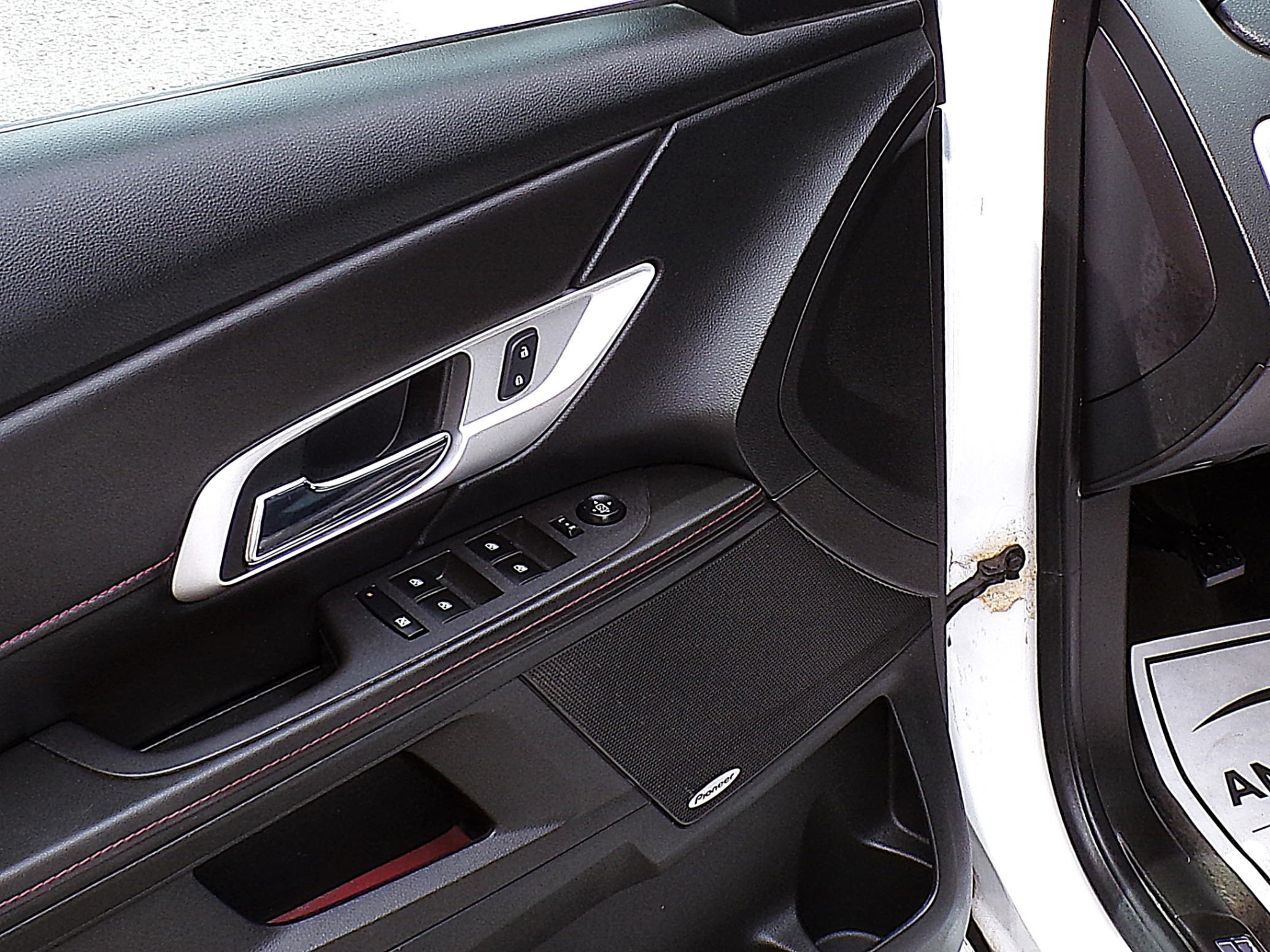 /autogallery/2015-GMC-Terrain-9119207237921012.jpg
