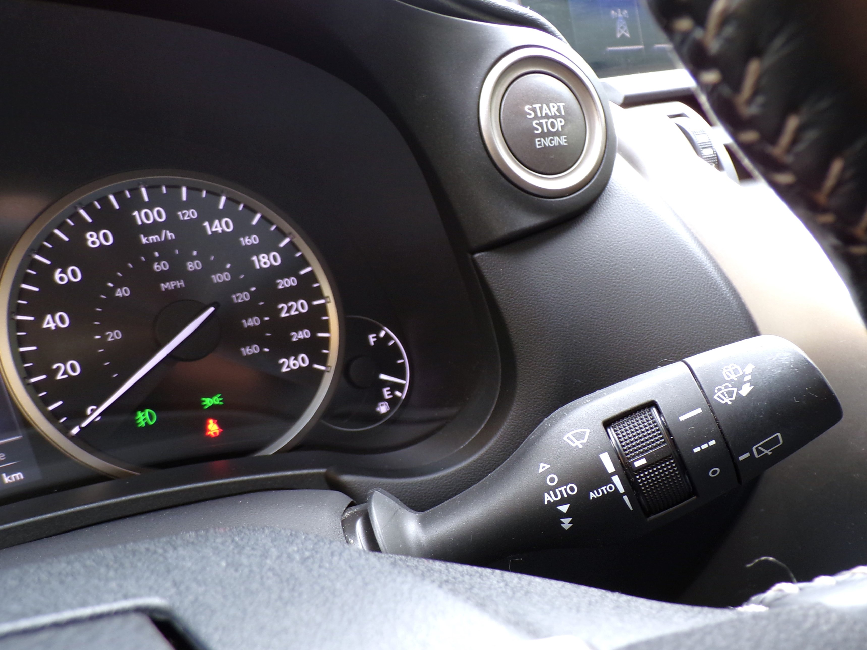 /autogallery/2015-Lexus-NX200t-03233003736709694.jpg
