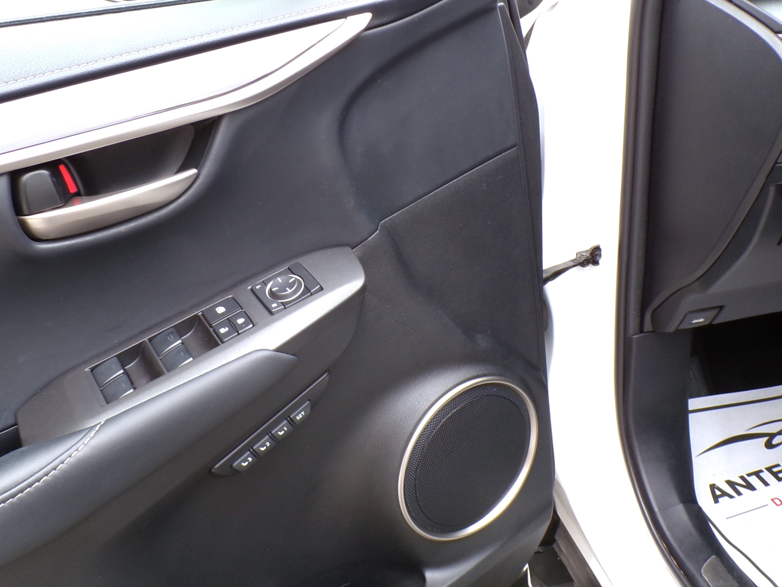 /autogallery/2015-Lexus-NX200t-11930922202791594.jpg