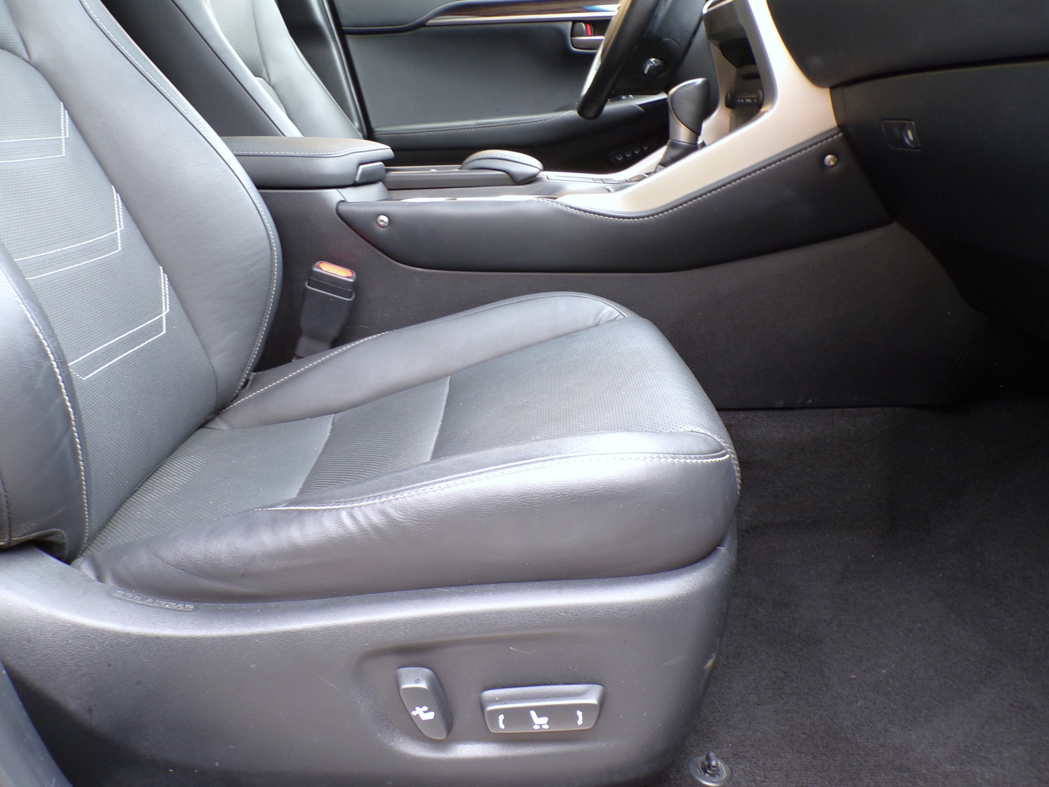 /autogallery/2015-Lexus-NX200t-1741273904440872.jpg