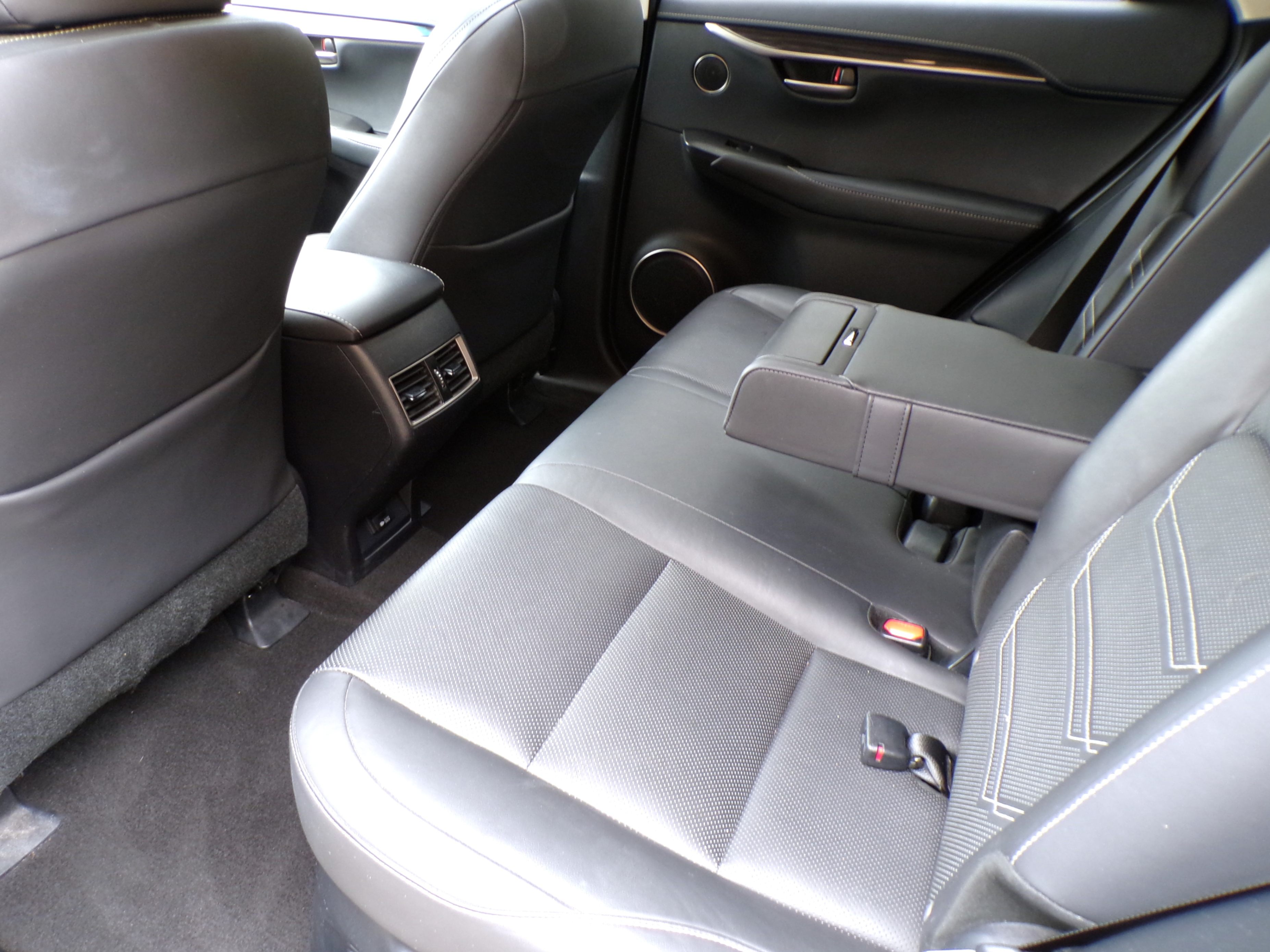/autogallery/2015-Lexus-NX200t-33359539607750555.jpg
