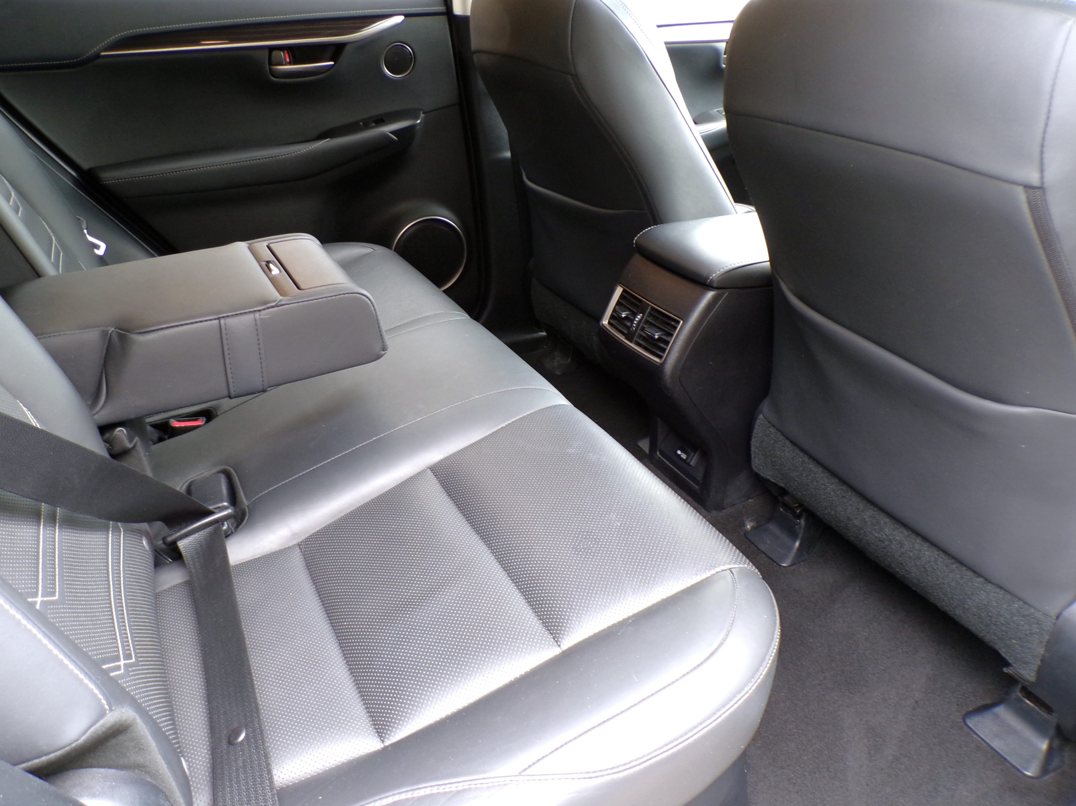 /autogallery/2015-Lexus-NX200t-51294389442969.jpg