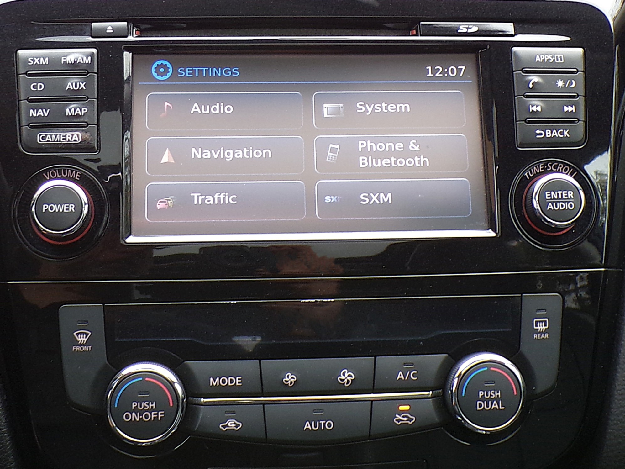 /autogallery/2015-Nissan-Rogue-544616102246736.jpg