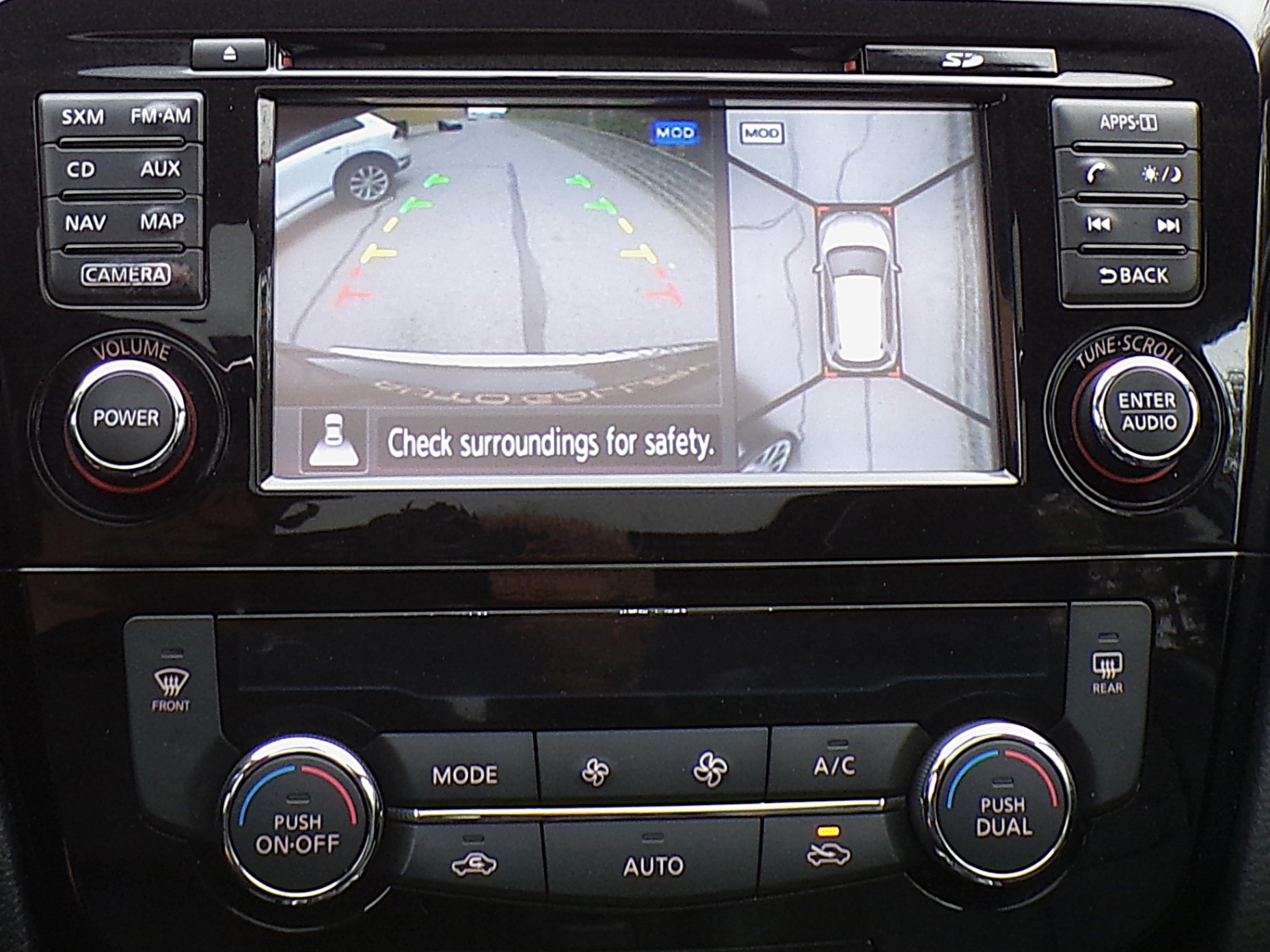 /autogallery/2015-Nissan-Rogue-584091757242724.jpg