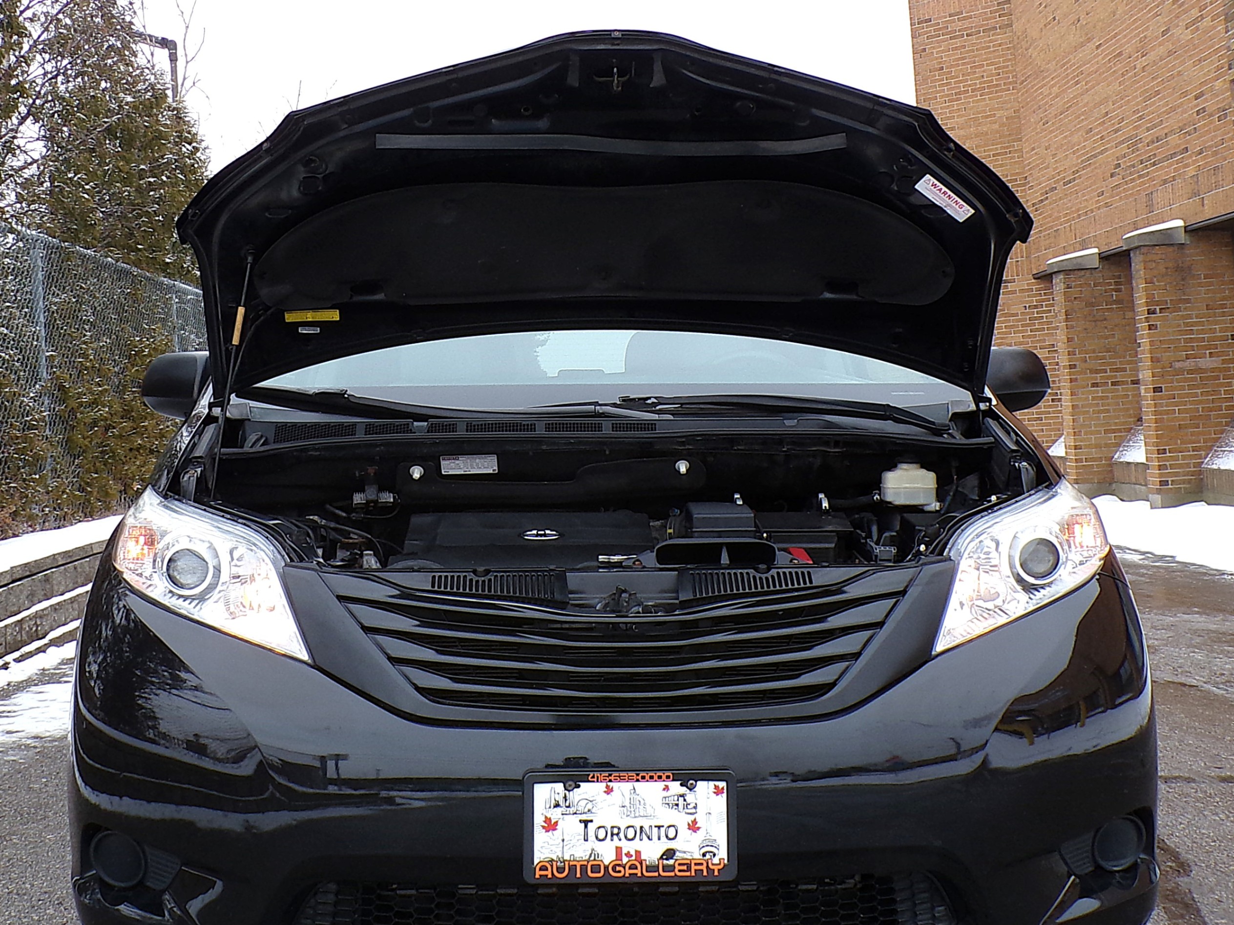 /autogallery/2015-Toyota-Sienna-6401935393176399.jpg