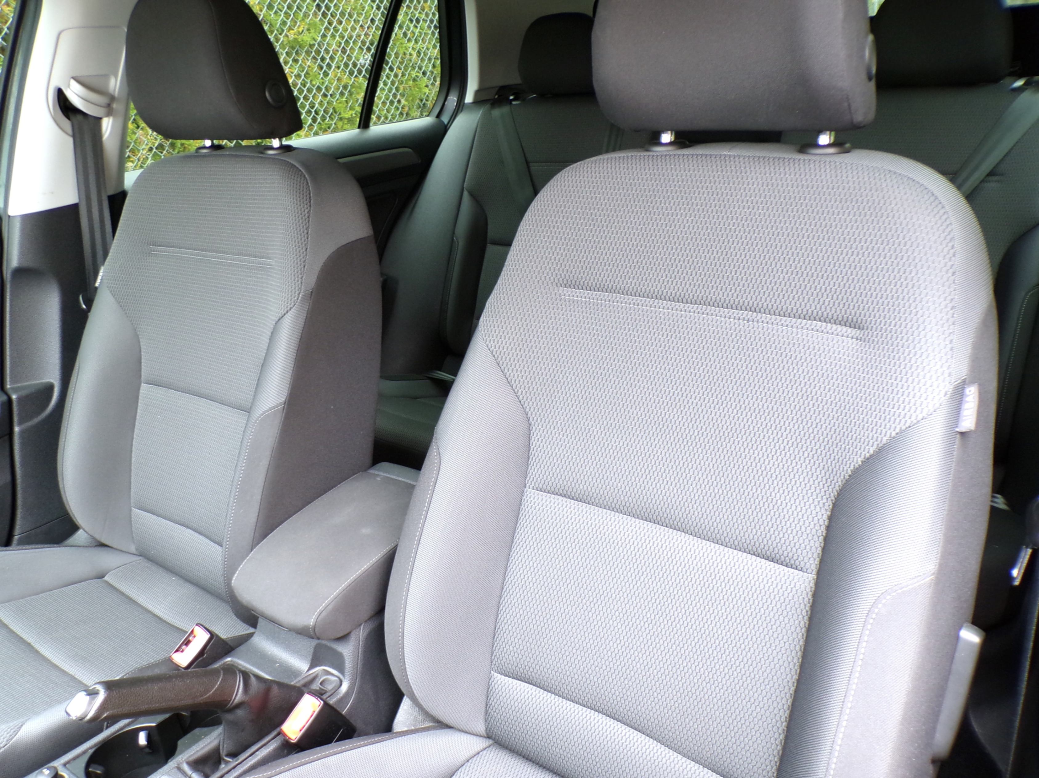 /autogallery/2015-Volkswagen-Golf-15810080941345817.jpg