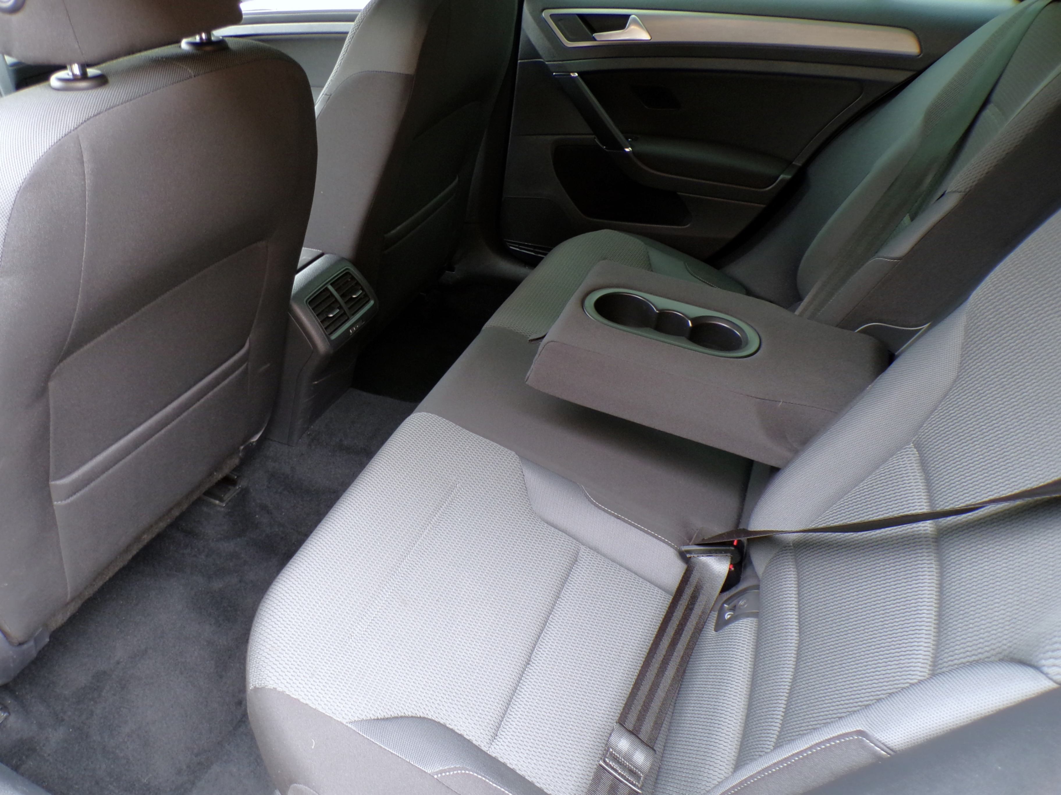 /autogallery/2015-Volkswagen-Golf-26039004264406374.jpg