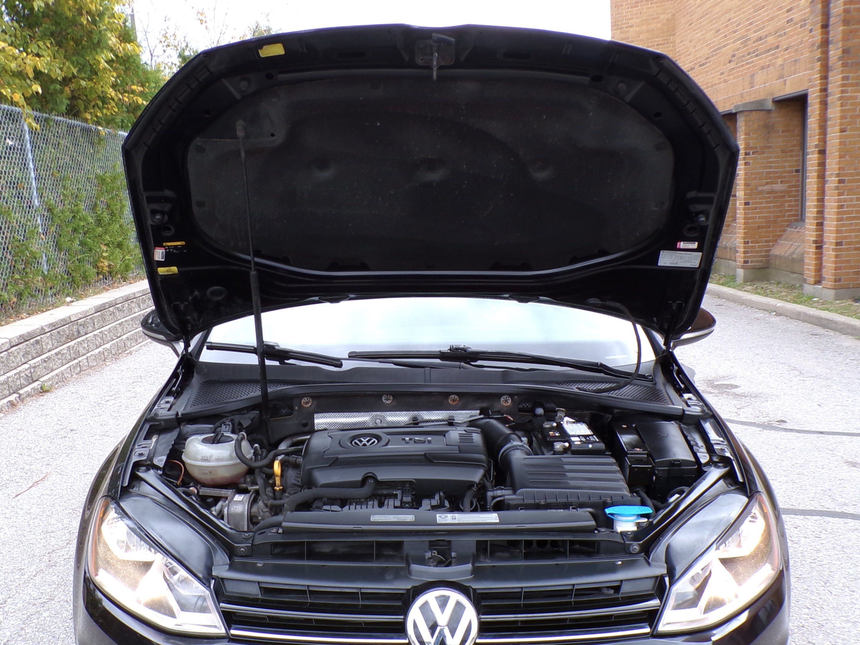 /autogallery/2015-Volkswagen-Golf-781324436766526.jpg