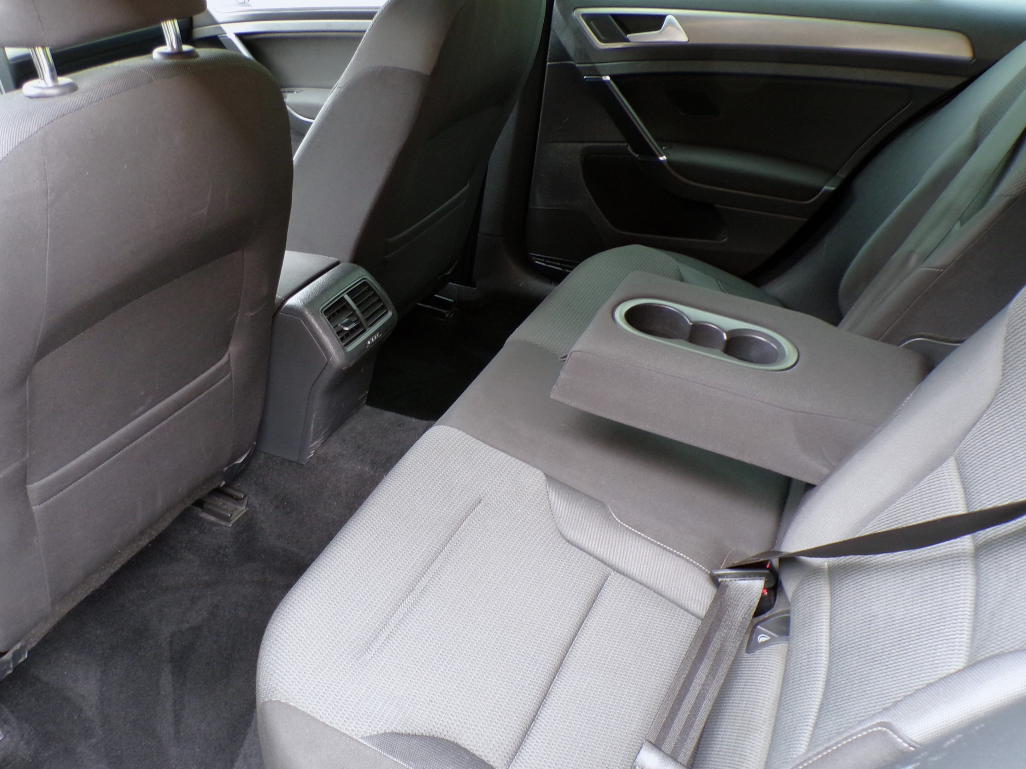 /autogallery/2015-Volkswagen-Golf-8491148254768057.jpg