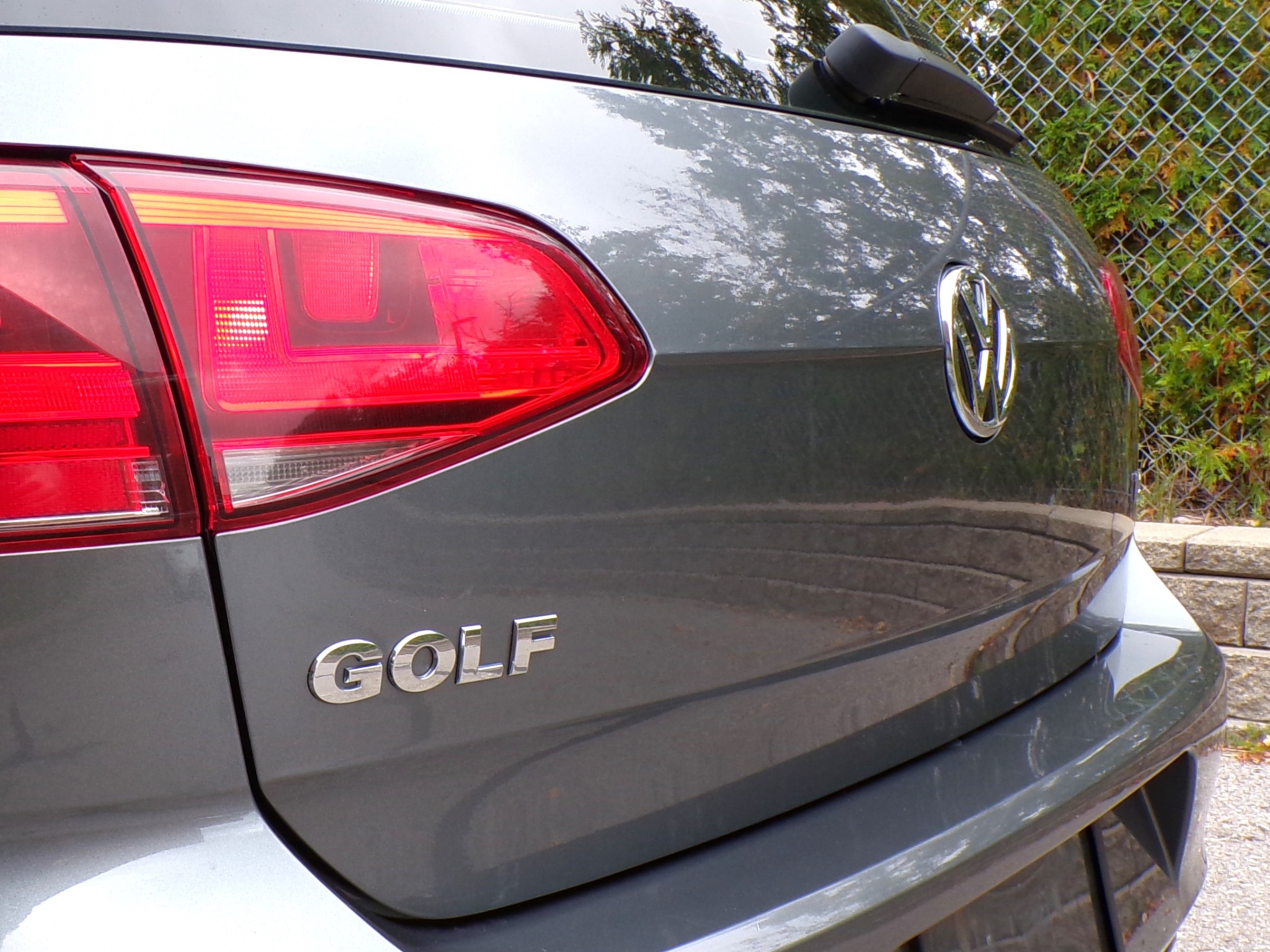 /autogallery/2015-Volkswagen-Golf-8583423453502226.jpg