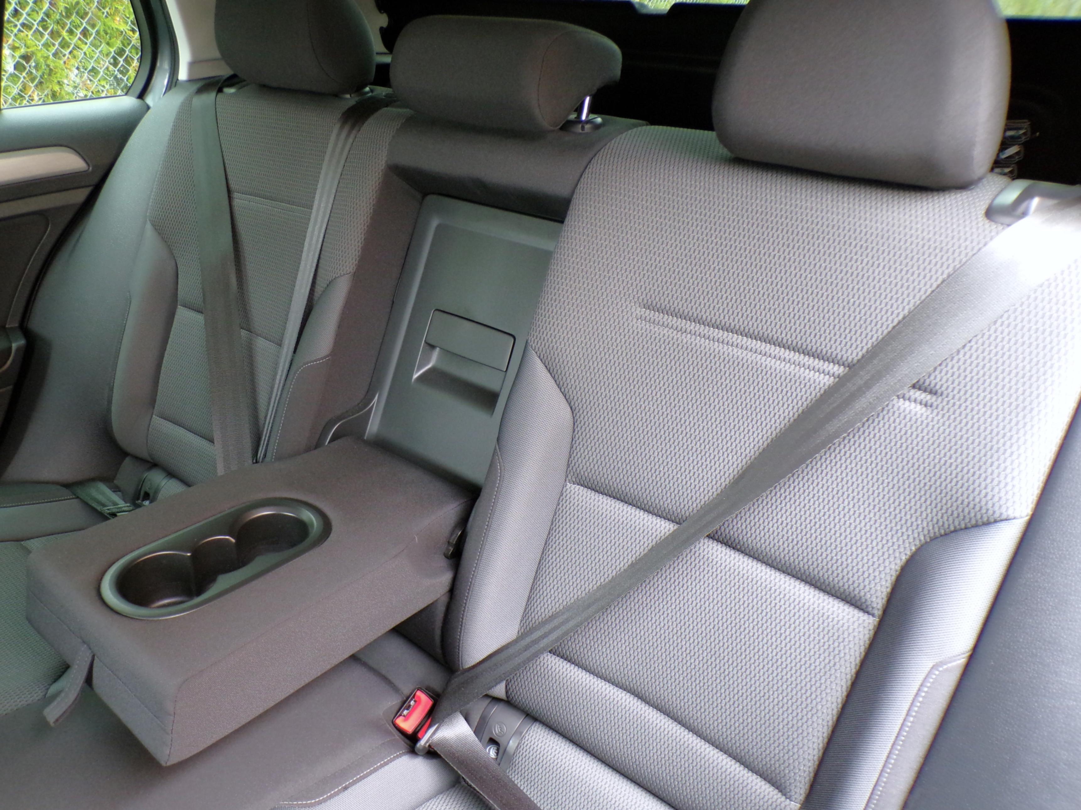 /autogallery/2015-Volkswagen-Golf-9227995736013581.jpg