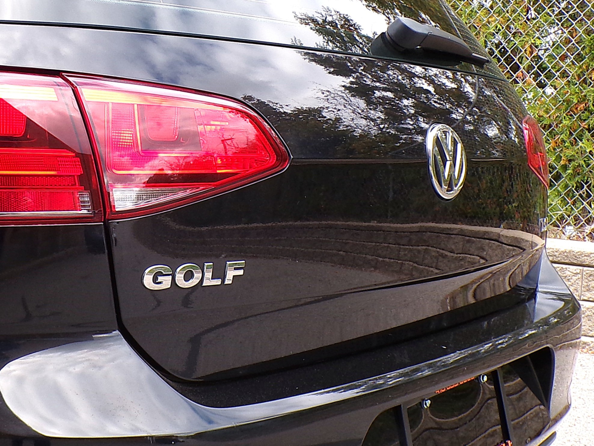 /autogallery/2015-Volkswagen-Golf-9437389454655853.jpg