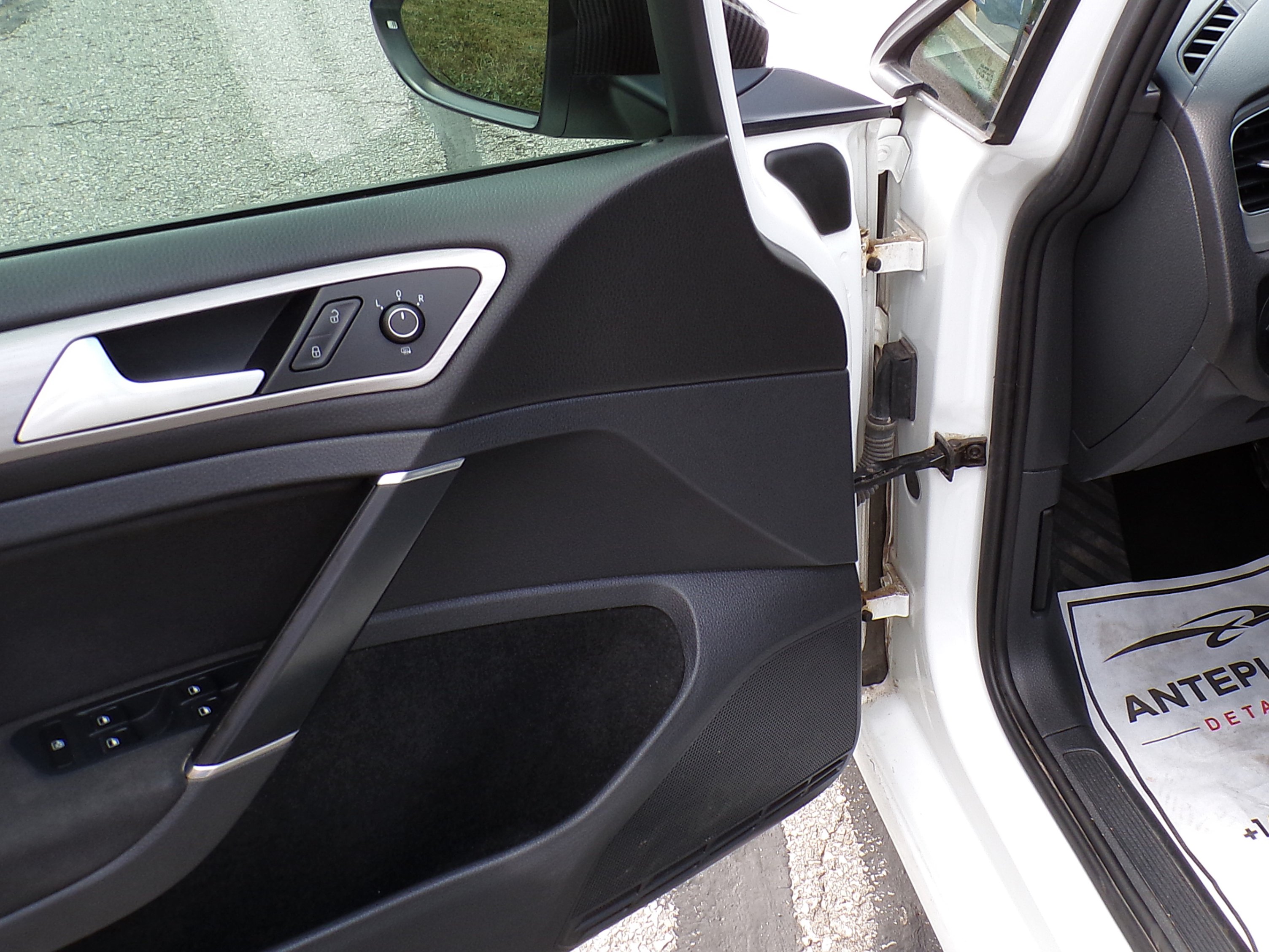 /autogallery/2015-Volkswagen-GolfSportwagon-1902505829227188.jpg