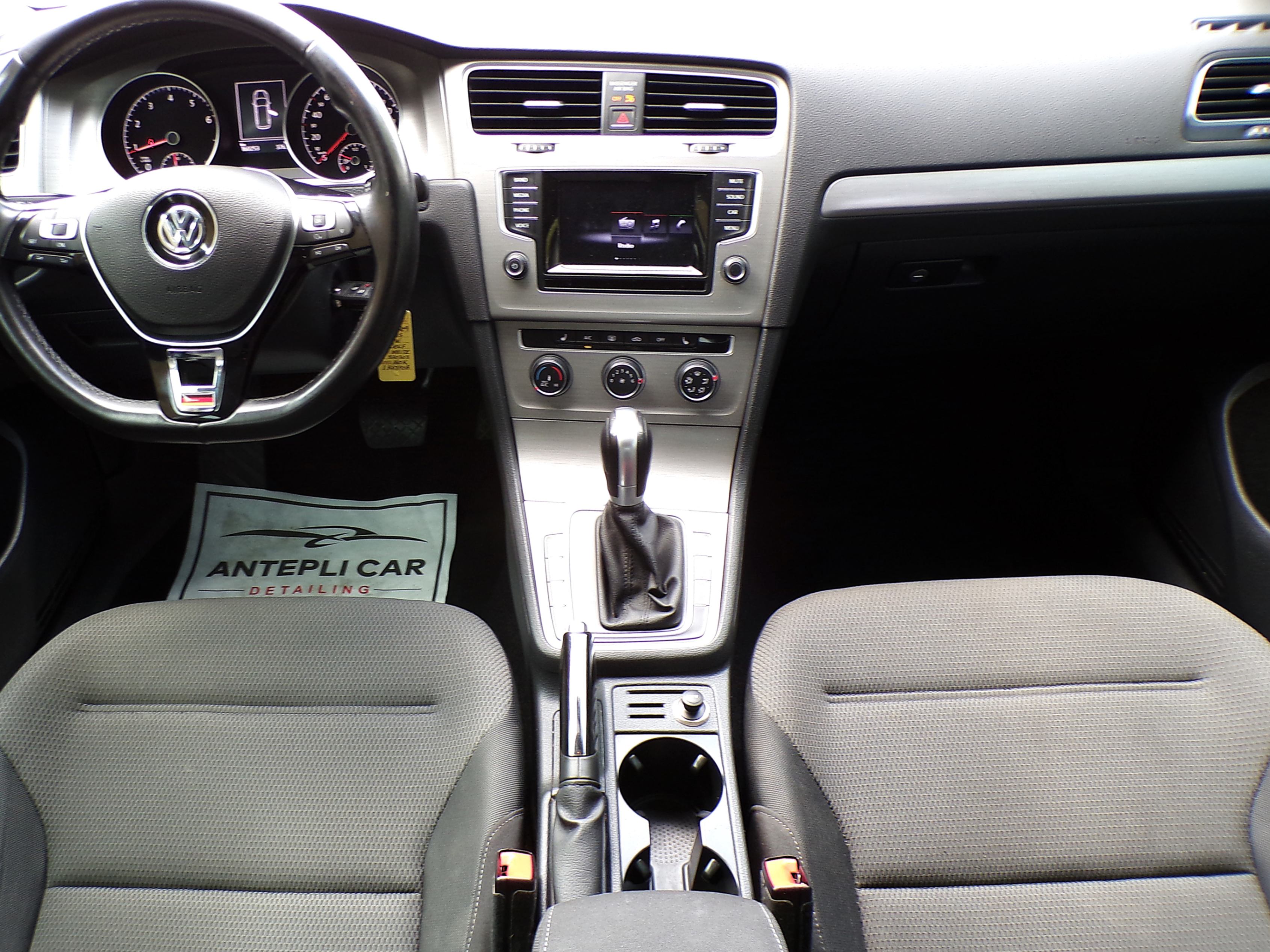 /autogallery/2015-Volkswagen-GolfSportwagon-6059307722093301.jpg