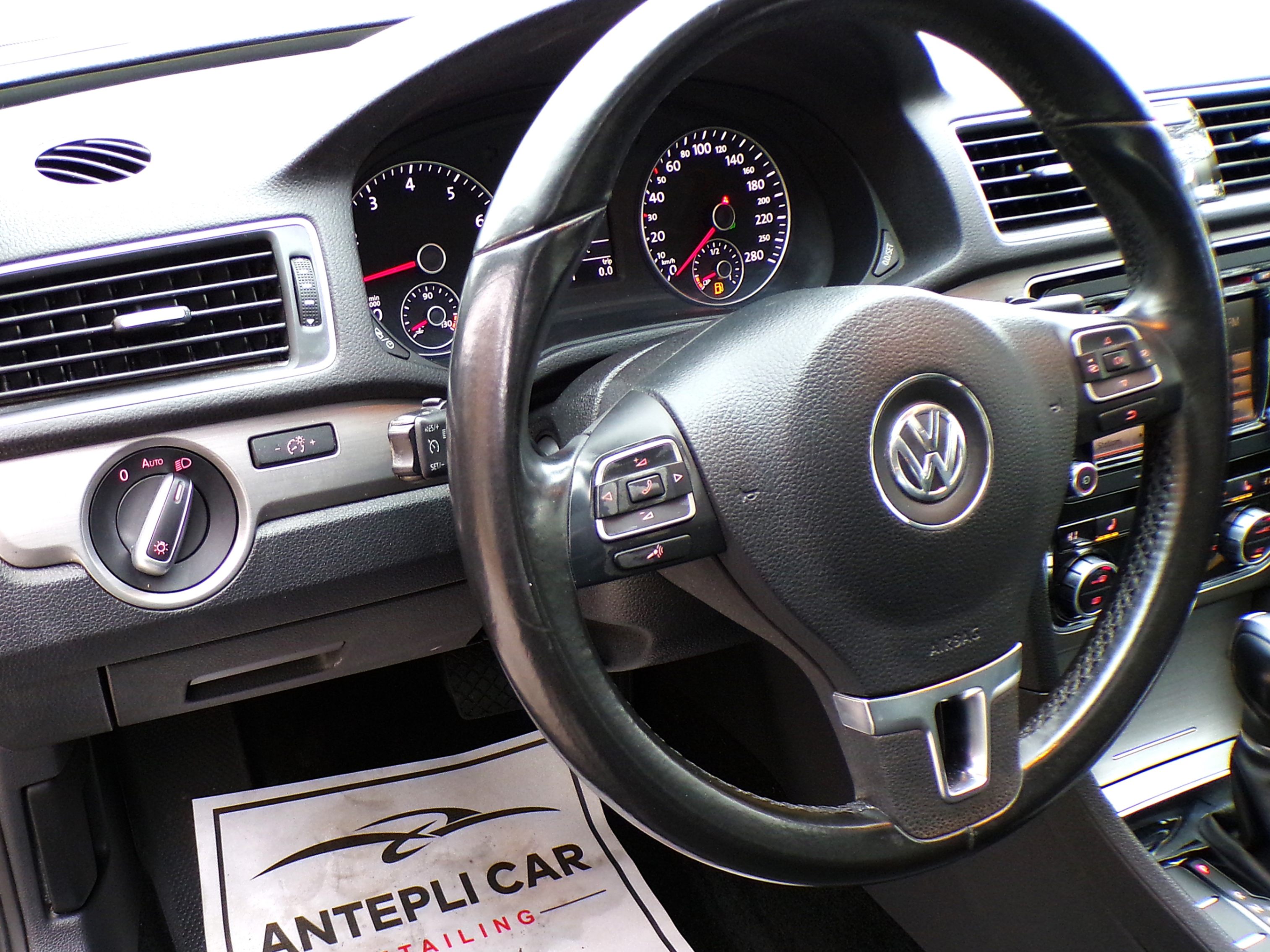 /autogallery/2015-Volkswagen-Passat-05965259387804833.jpg
