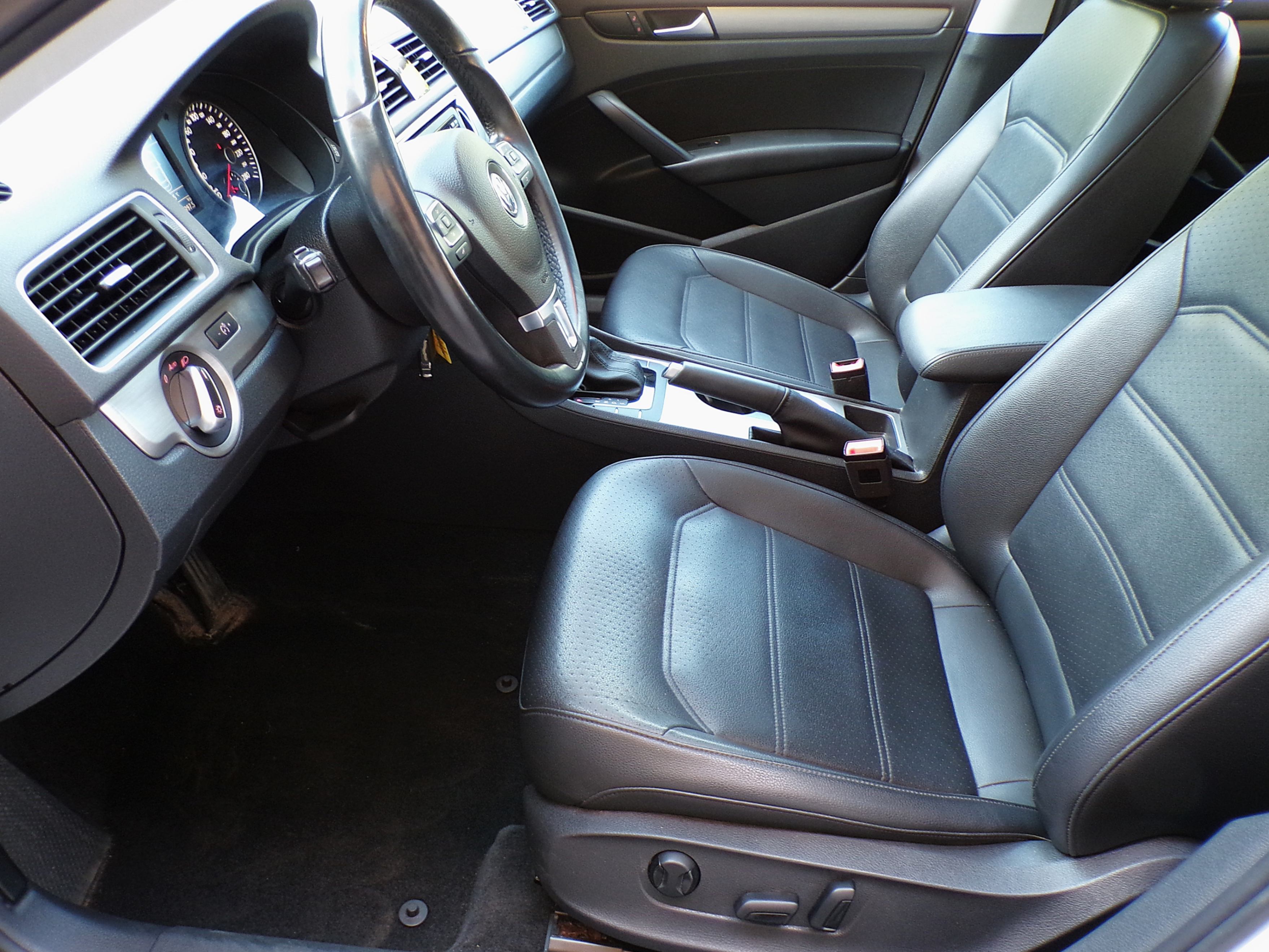 /autogallery/2015-Volkswagen-Passat-13521247049282237.jpg