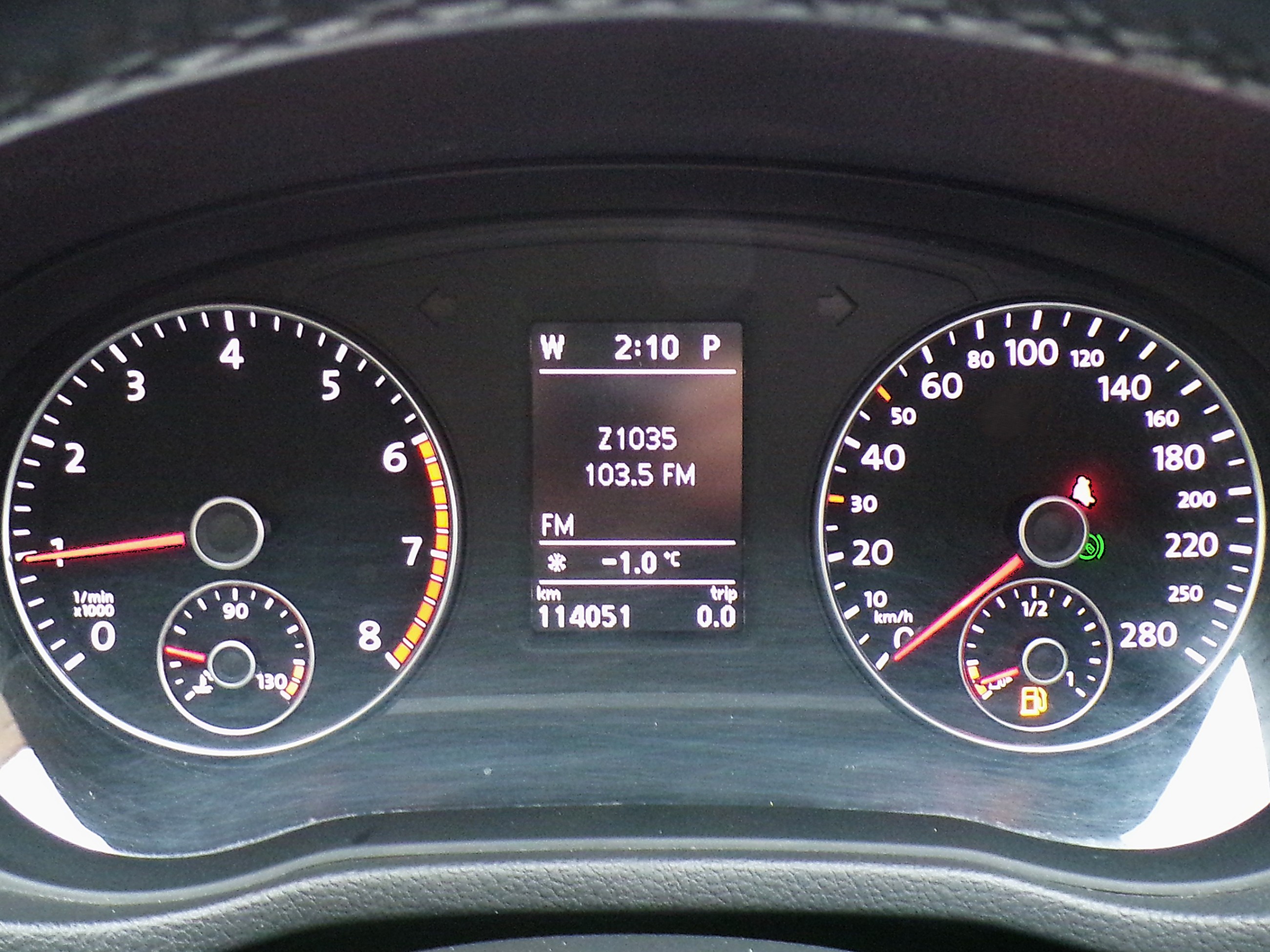 /autogallery/2015-Volkswagen-Passat-4211161506771315.jpg